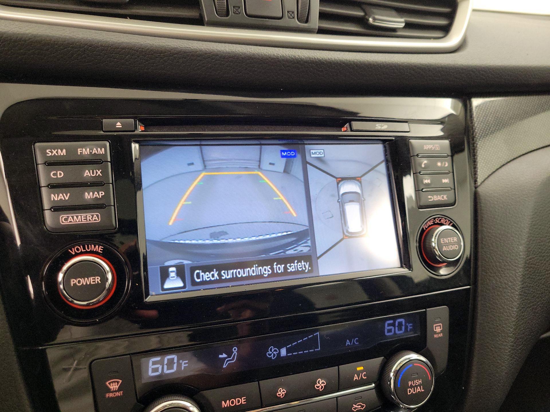 Thumbnail: 2015 Nissan Rogue - 15