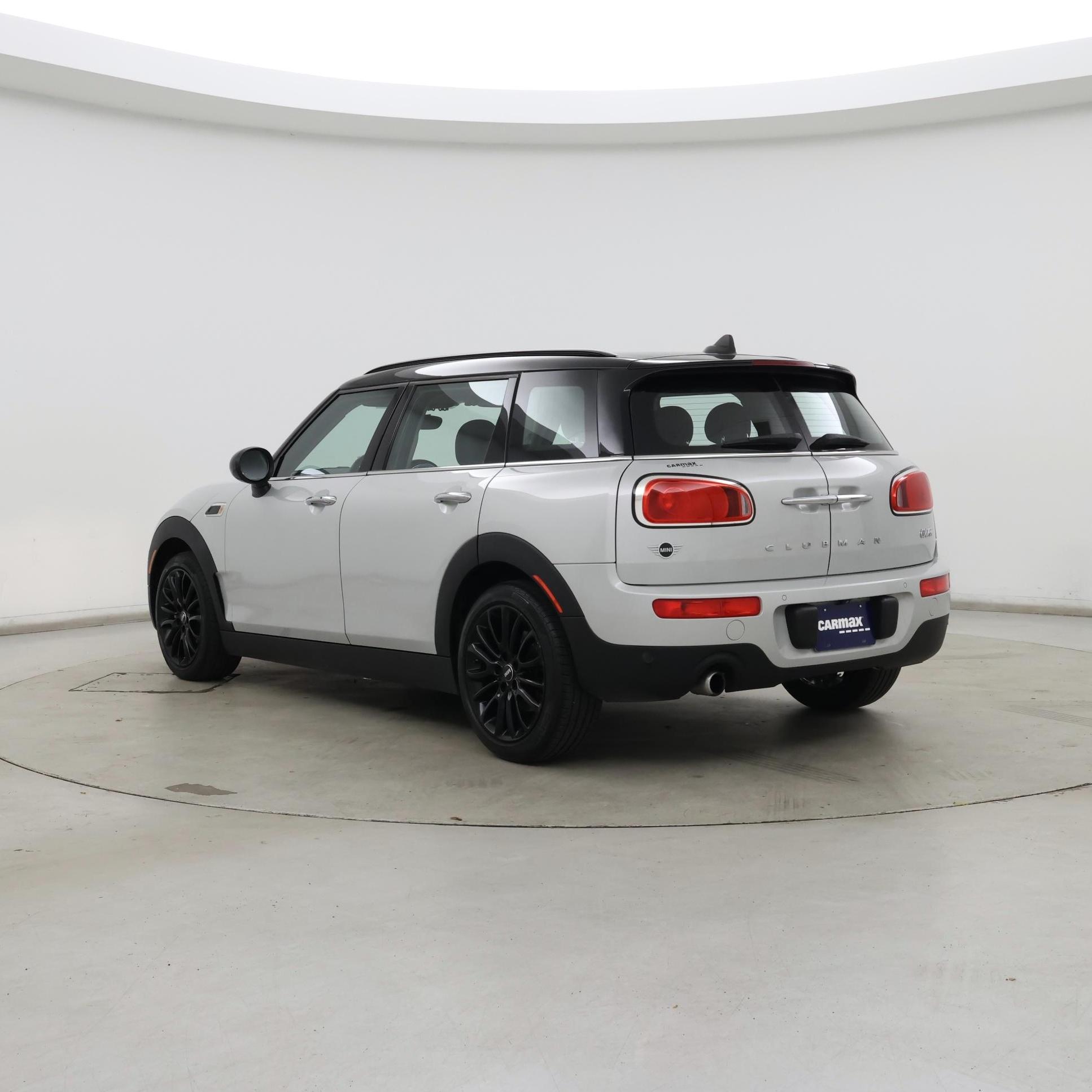 Thumbnail: 2019 MINI Cooper Clubman - 2