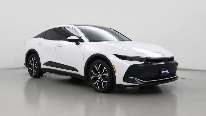 2023 Toyota Crown Limited Hero Image