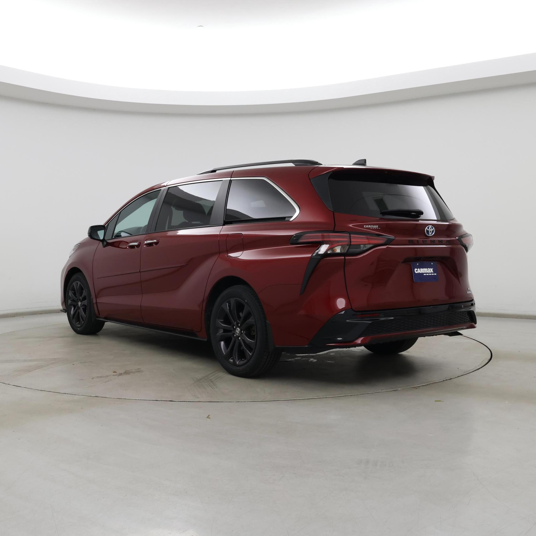Thumbnail: 2023 Toyota Sienna - 2