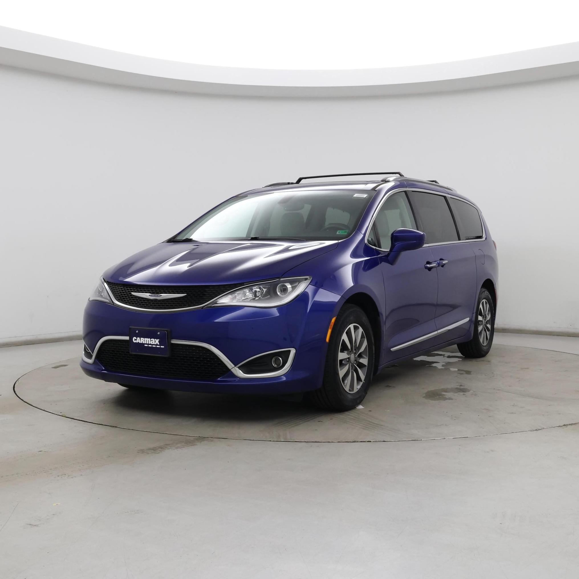 Thumbnail: 2020 Chrysler Pacifica - 4