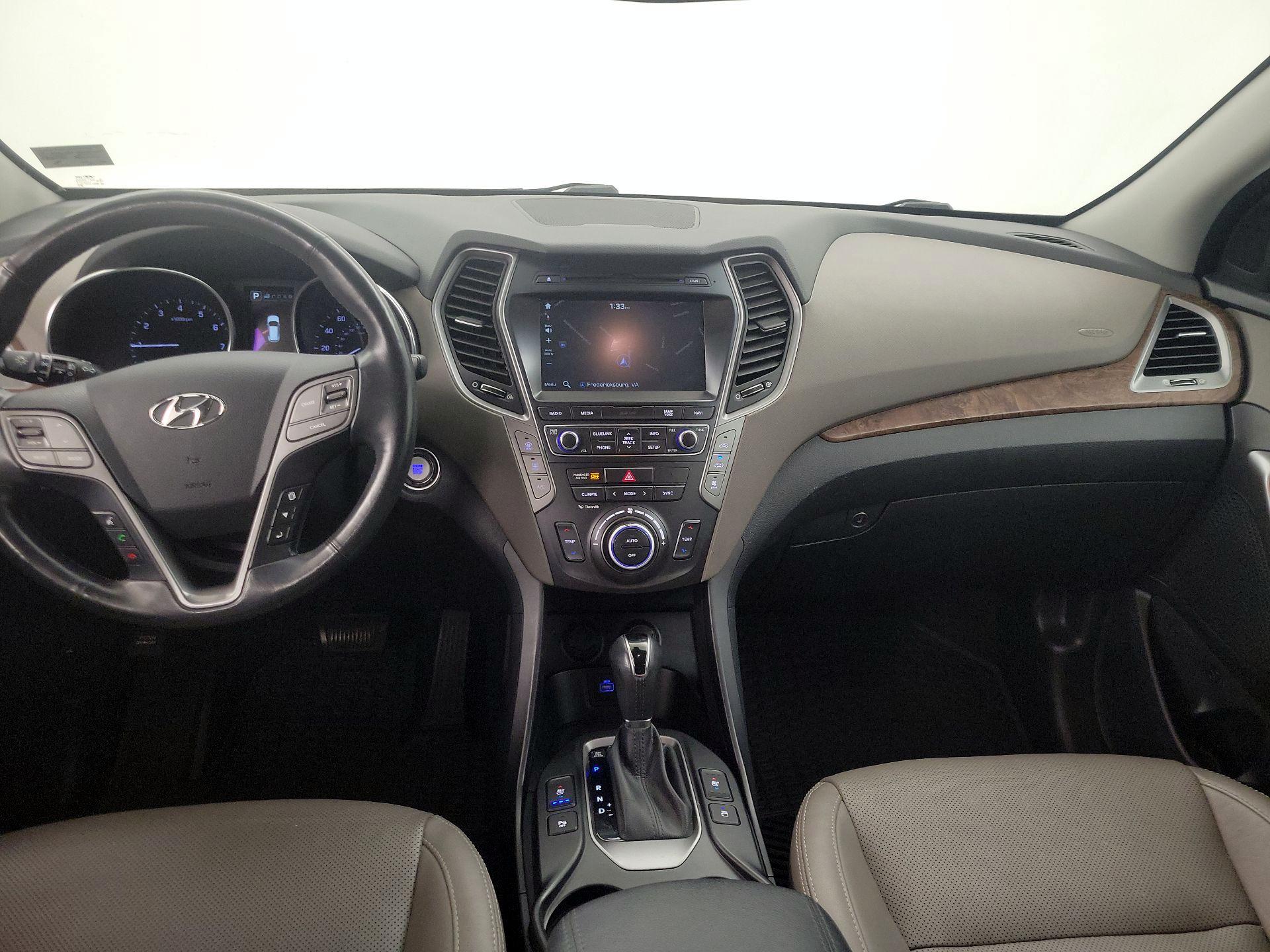 Thumbnail: 2017 Hyundai Santa Fe - 9
