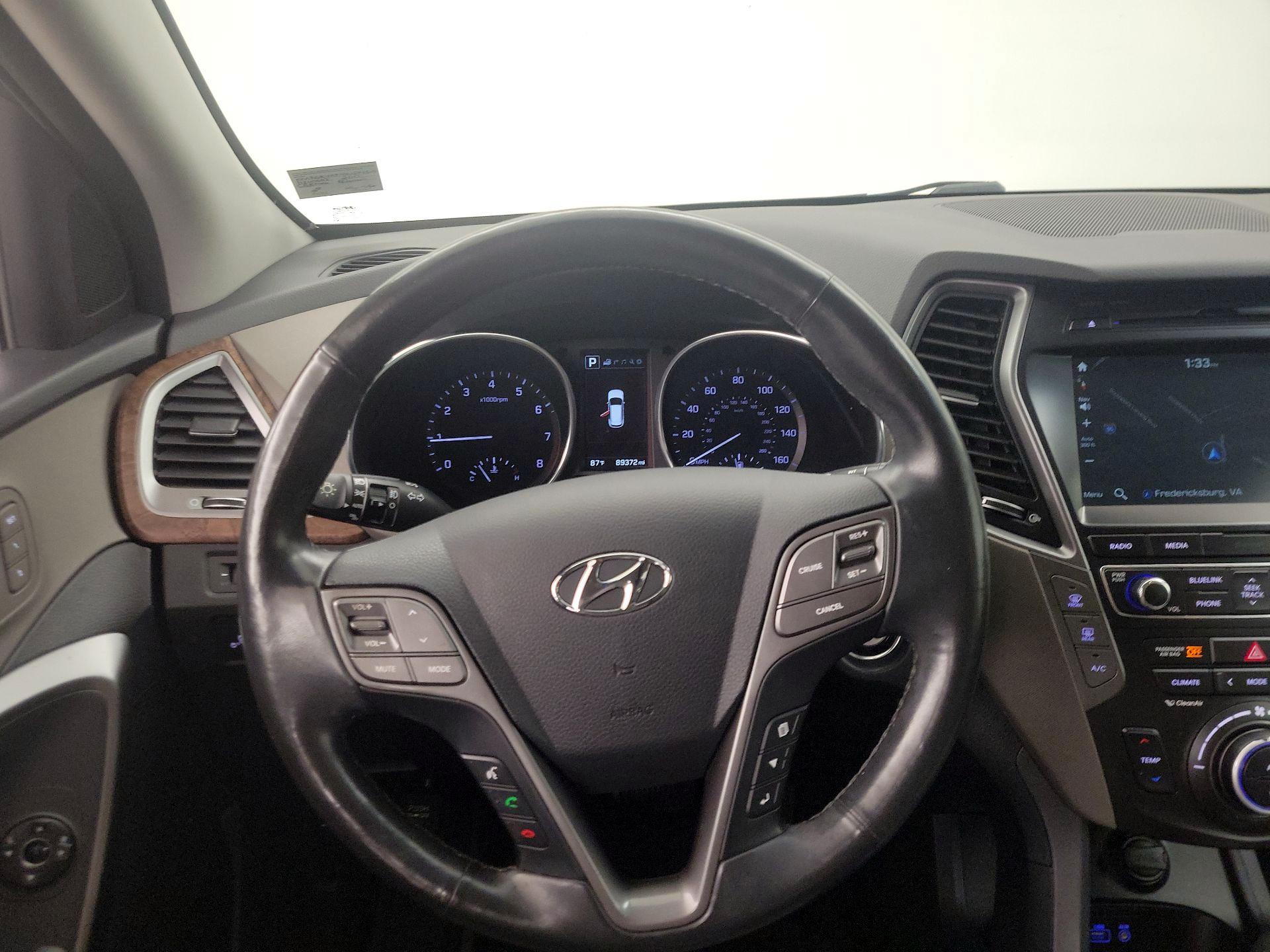 Thumbnail: 2017 Hyundai Santa Fe - 10