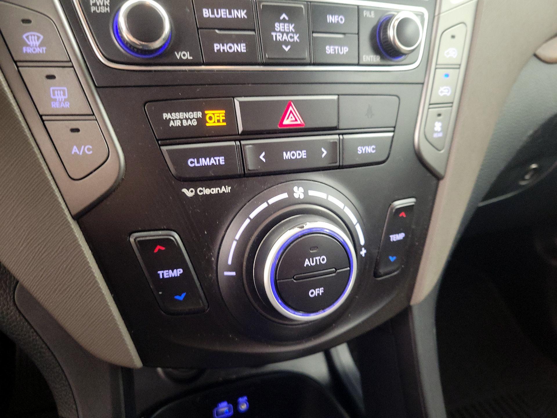 Thumbnail: 2017 Hyundai Santa Fe - 17
