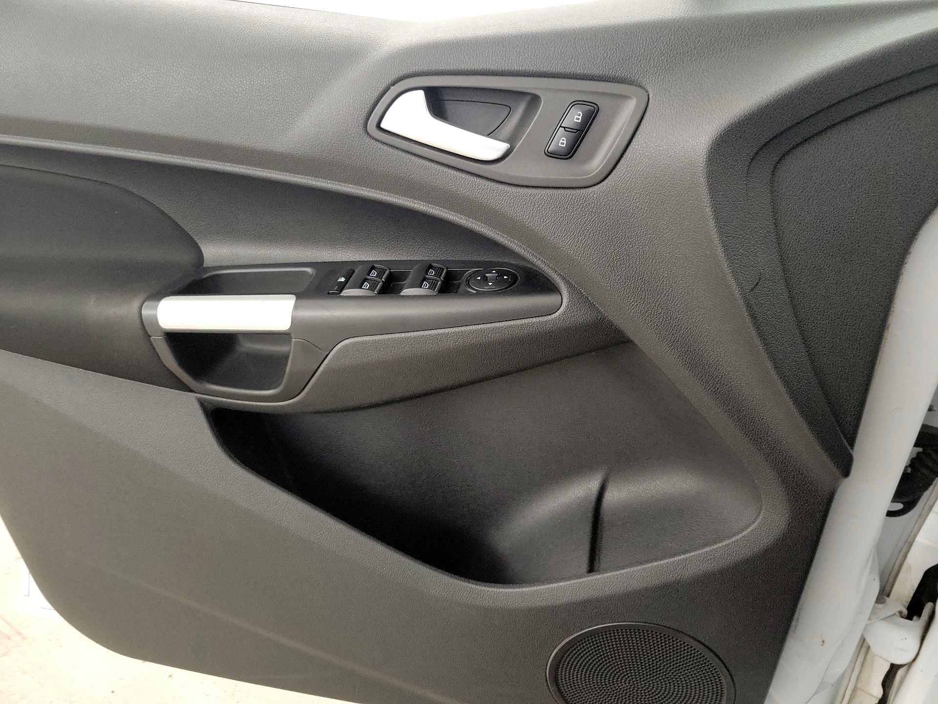 Thumbnail: 2016 Ford Transit Series - 12