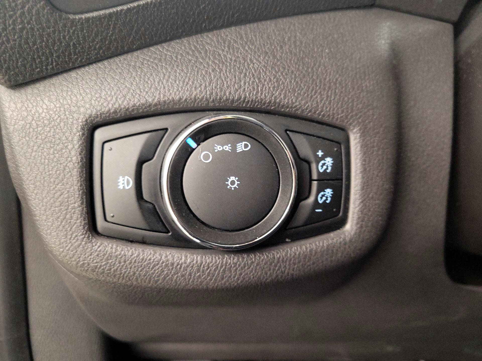 Thumbnail: 2016 Ford Transit Series - 13