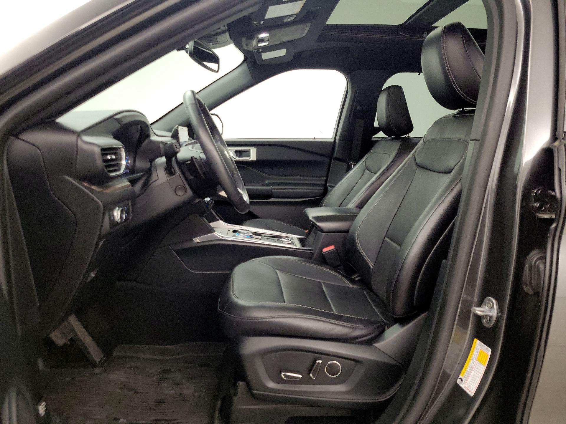 Thumbnail: 2020 Ford Explorer - 11