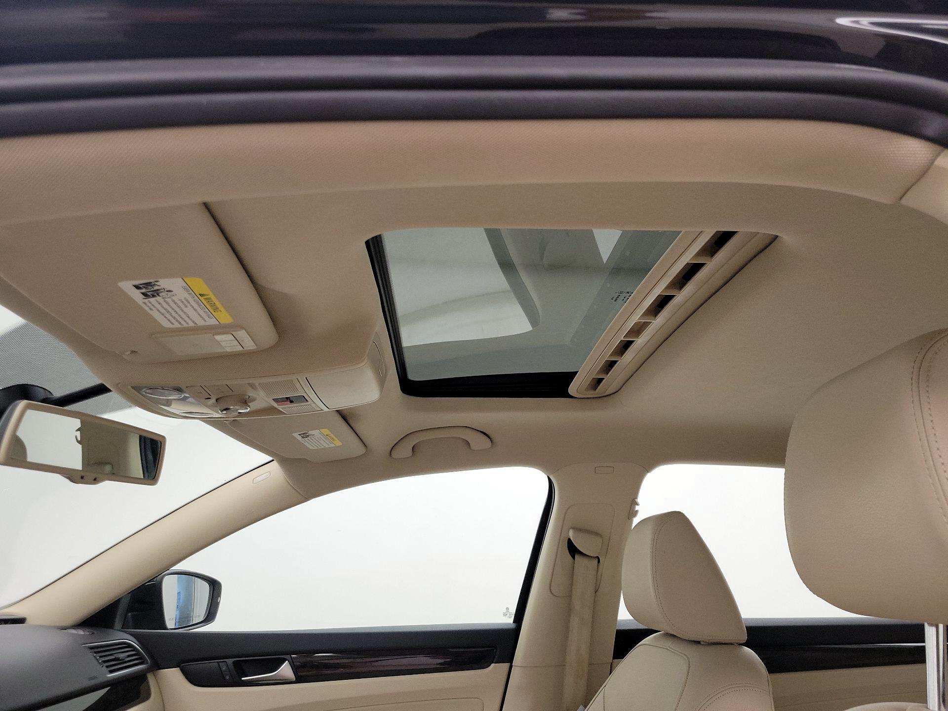 Thumbnail: 2015 Volkswagen Passat - 20