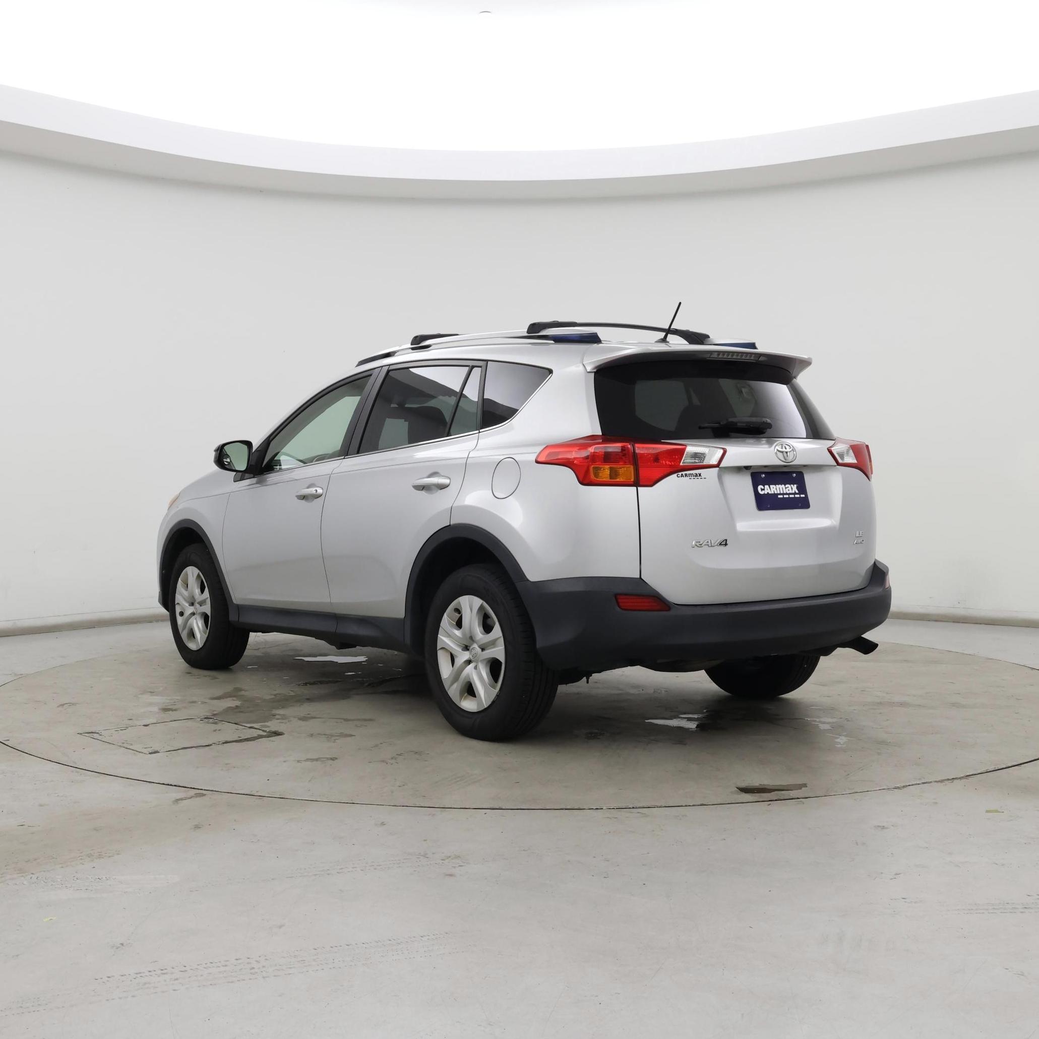 Thumbnail: 2015 Toyota RAV4 - 2