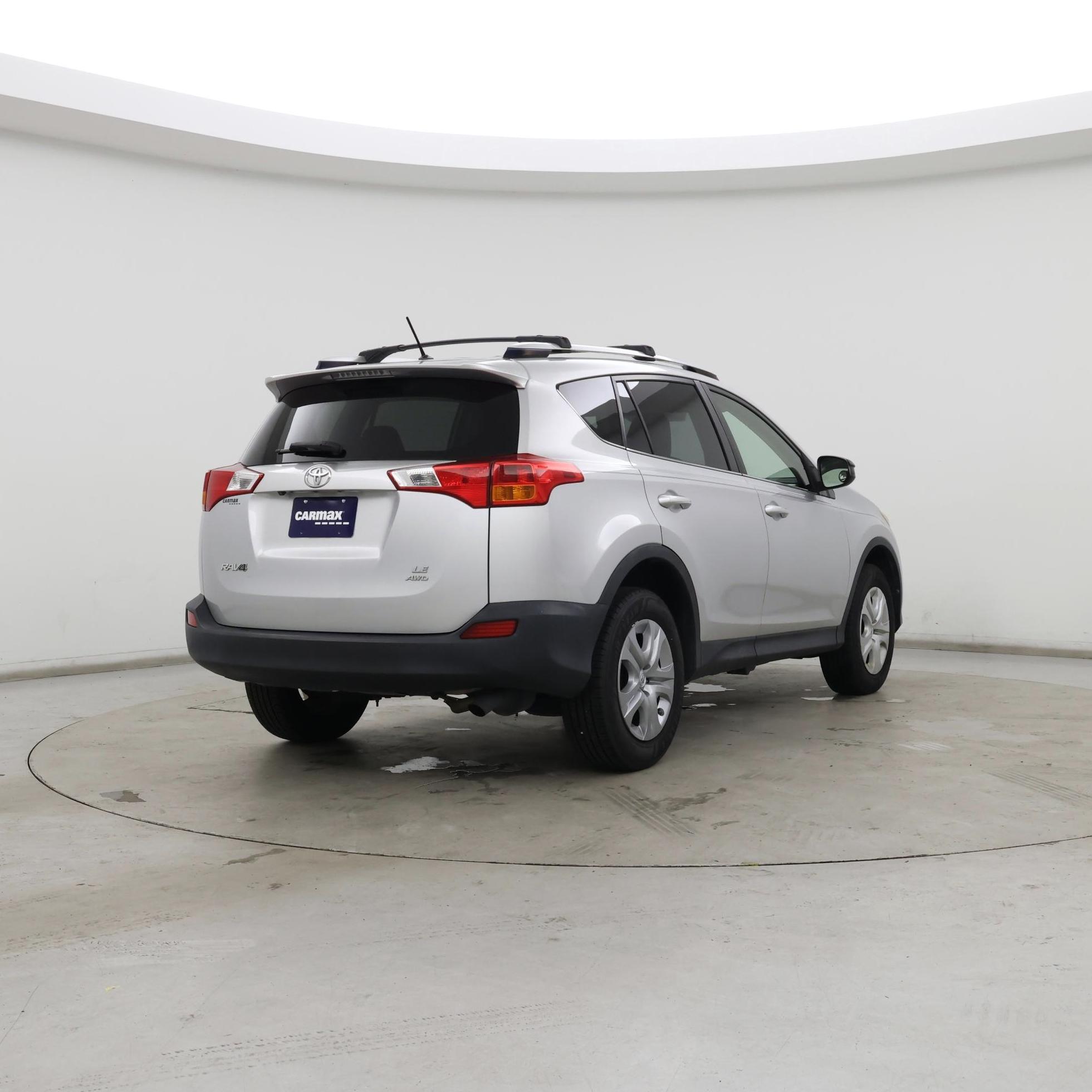 Thumbnail: 2015 Toyota RAV4 - 8