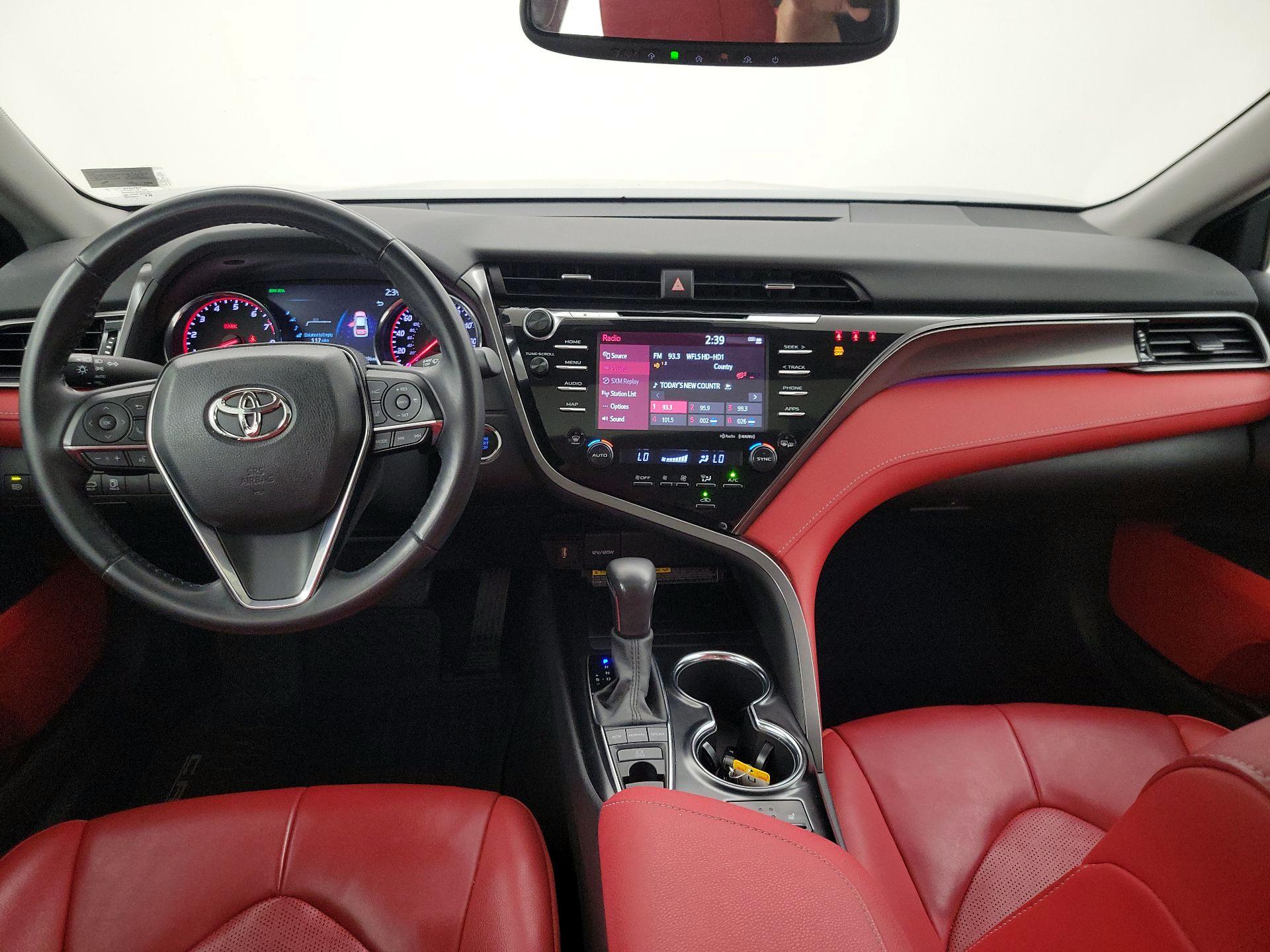 Thumbnail: 2020 Toyota Camry - 9