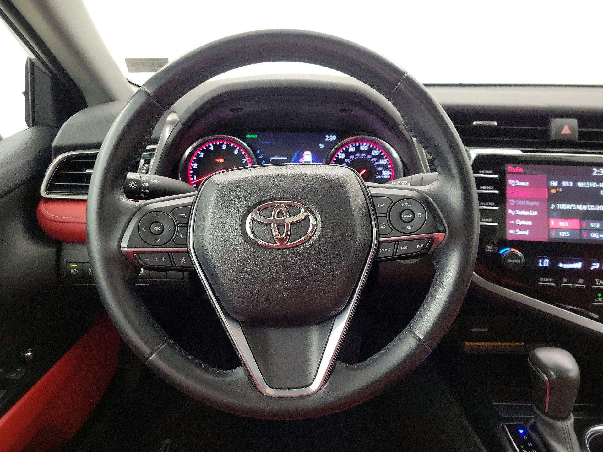 Thumbnail: 2020 Toyota Camry - 10