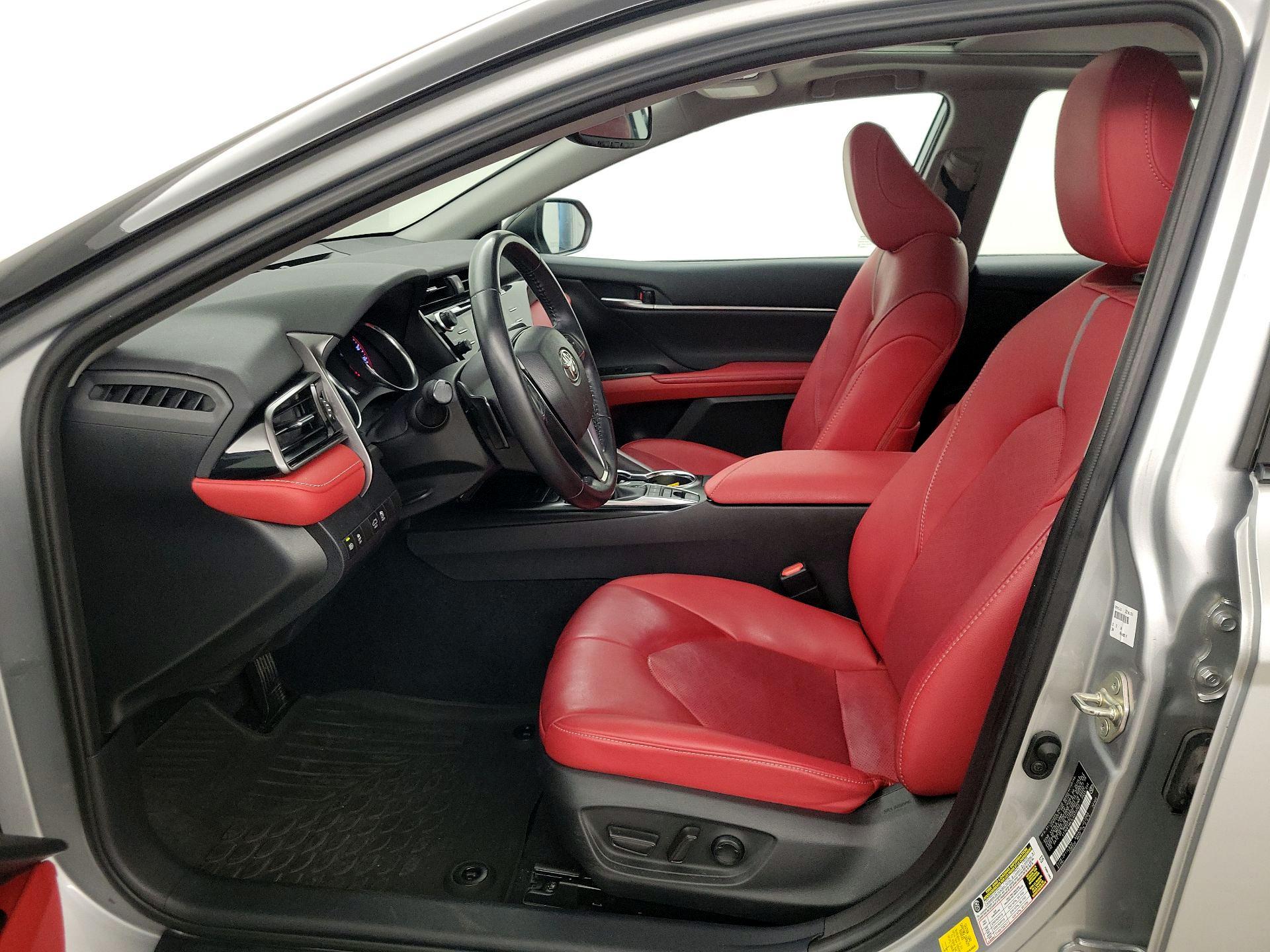 Thumbnail: 2020 Toyota Camry - 11