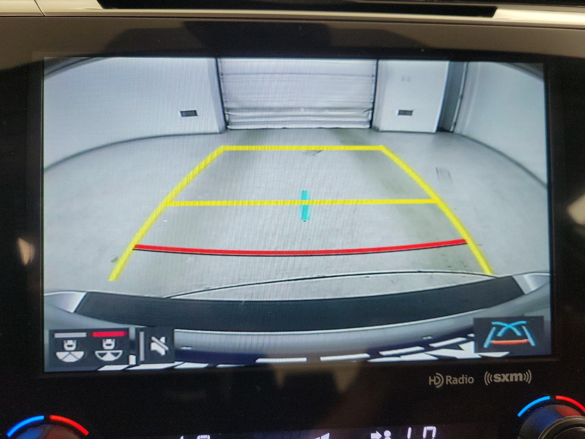 Thumbnail: 2020 Toyota Camry - 14