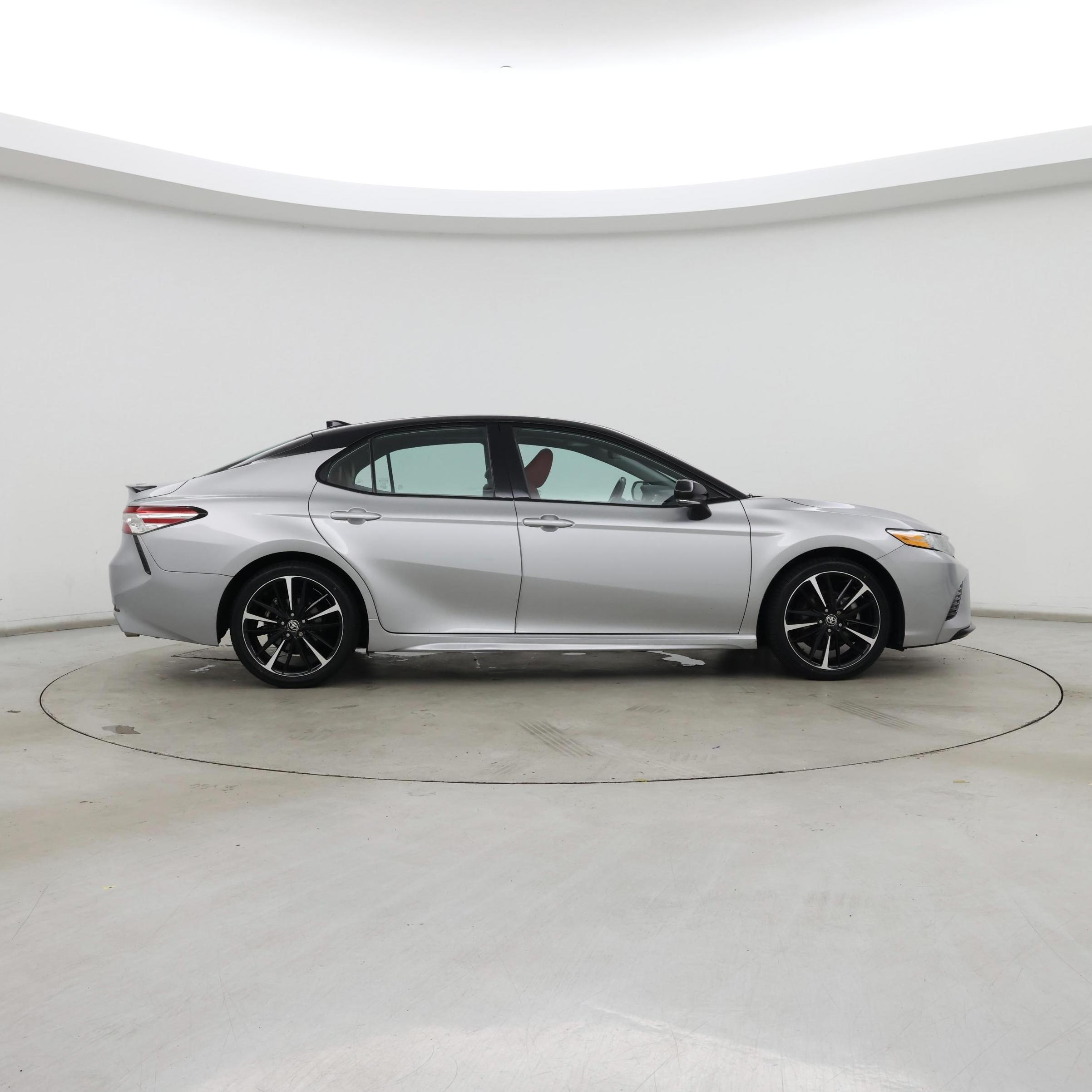 Thumbnail: 2020 Toyota Camry - 7