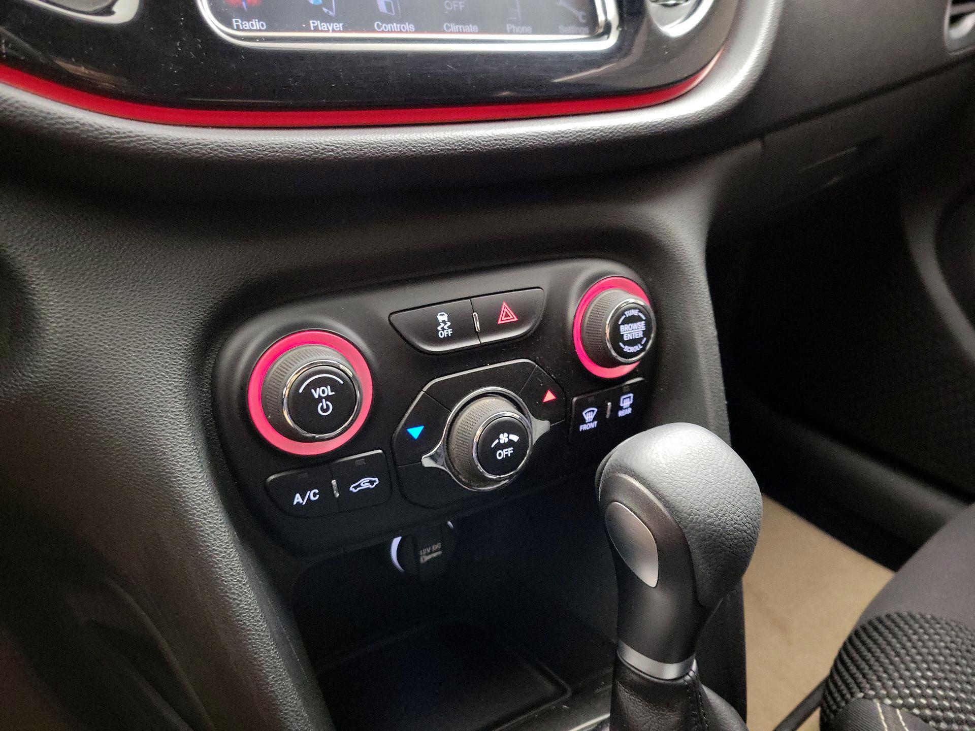 Thumbnail: 2015 Dodge Dart - 16