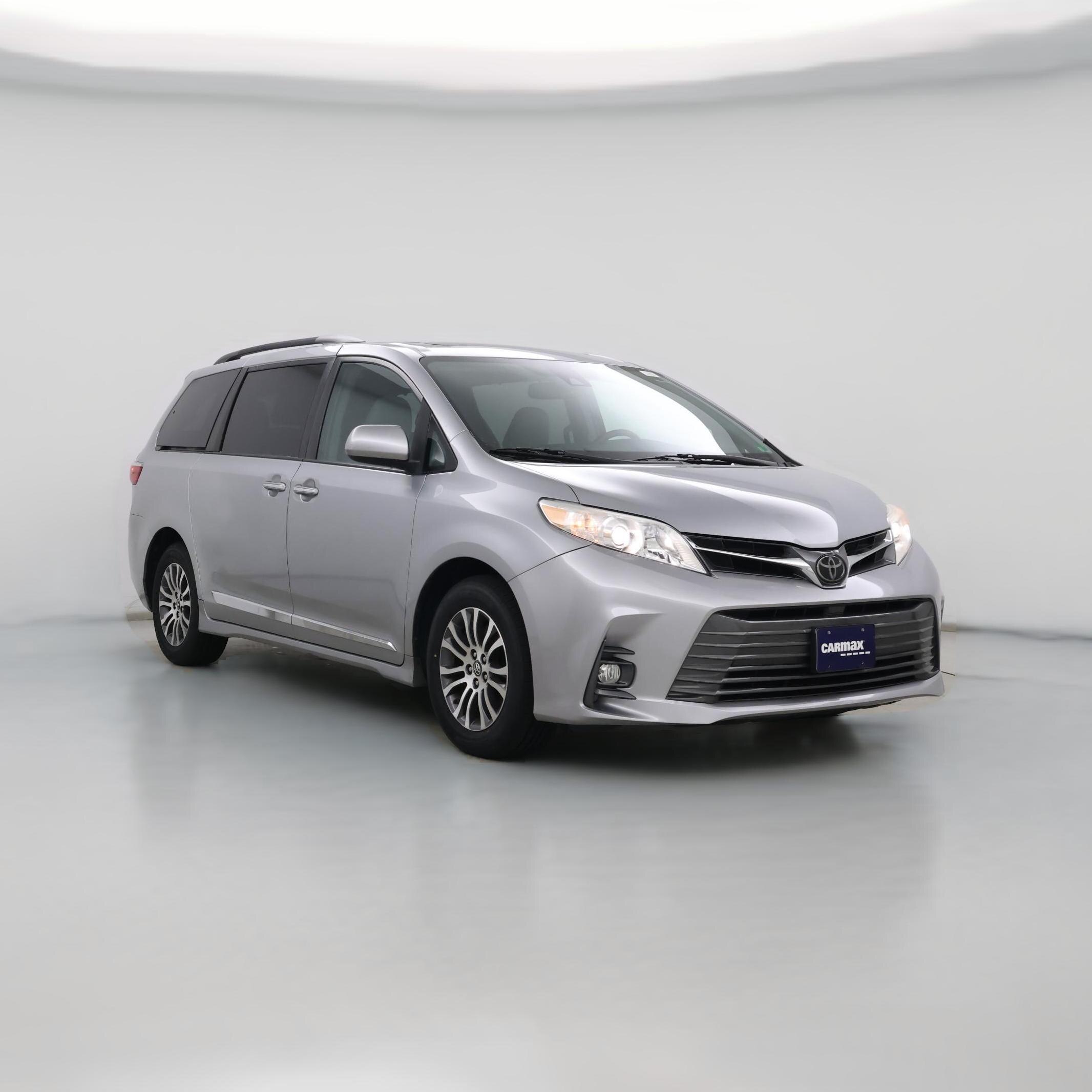 Thumbnail: 2018 Toyota Sienna - 1