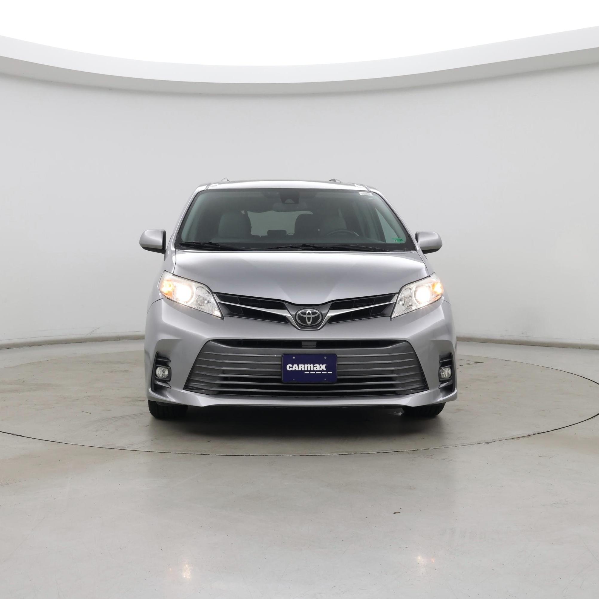 Thumbnail: 2018 Toyota Sienna - 5