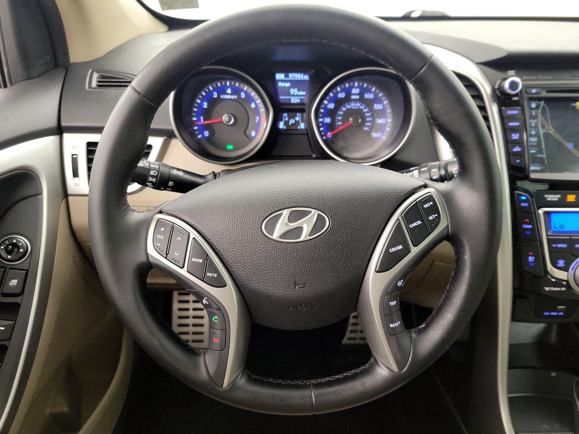 Thumbnail: 2016 Hyundai Elantra - 10