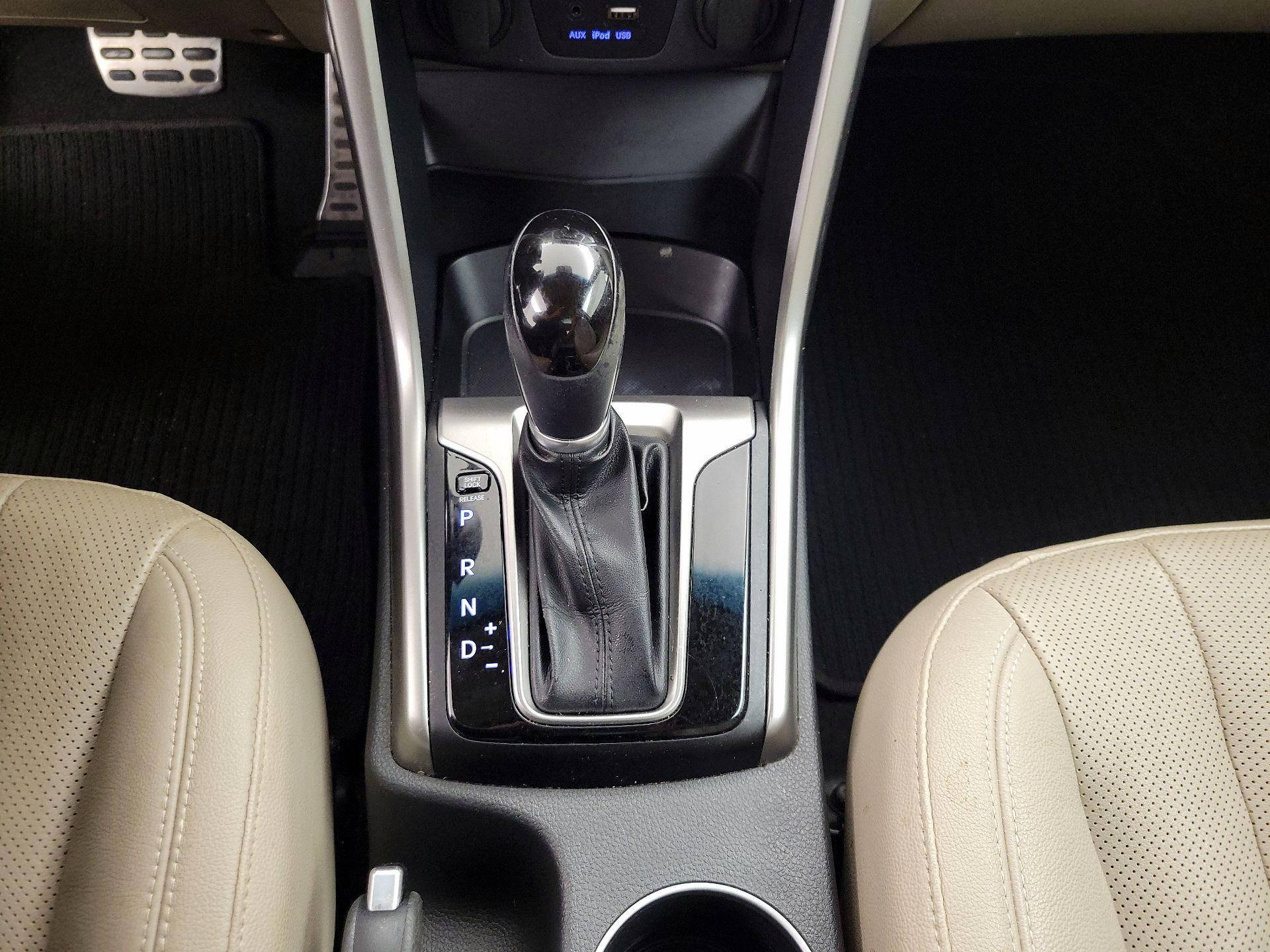 Thumbnail: 2016 Hyundai Elantra - 18