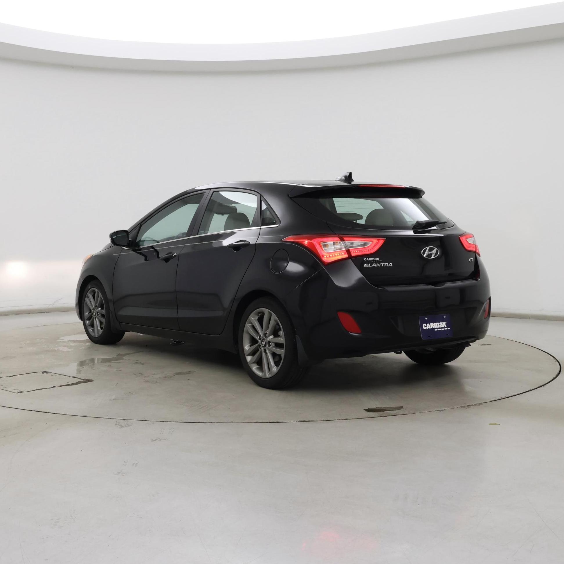 Thumbnail: 2016 Hyundai Elantra - 2