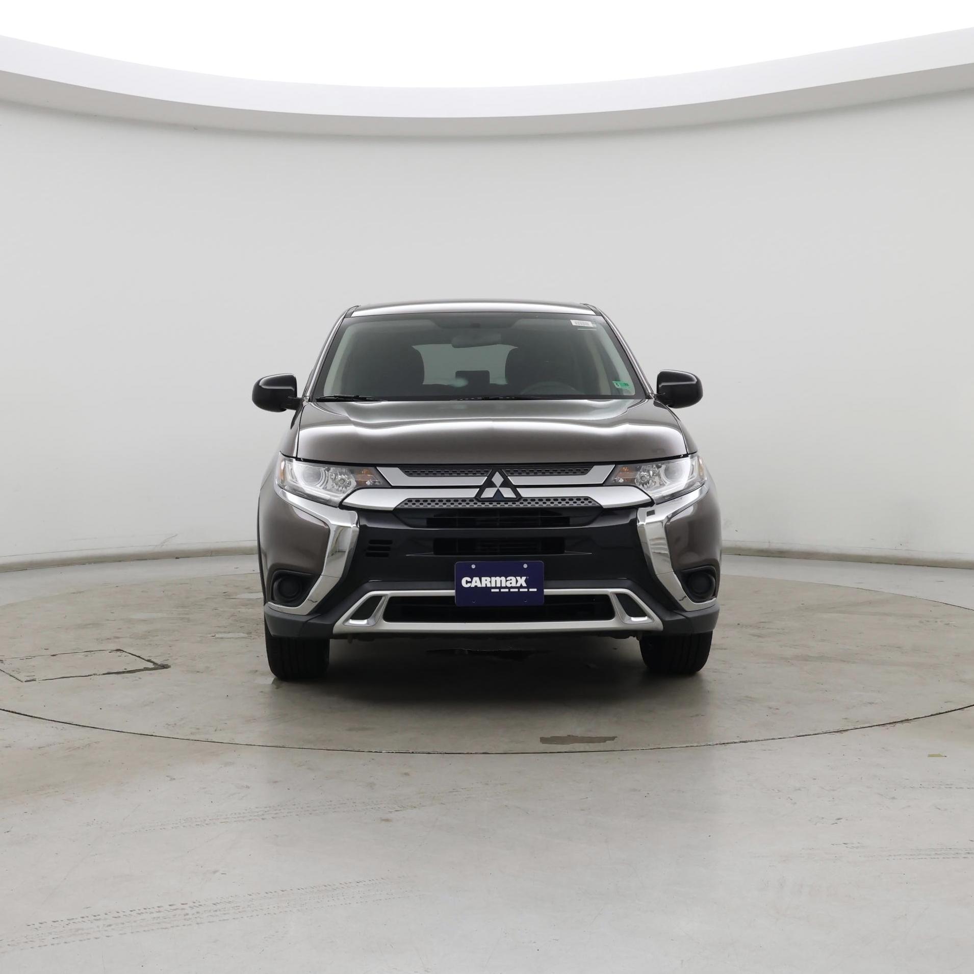 Thumbnail: 2019 Mitsubishi Outlander - 5