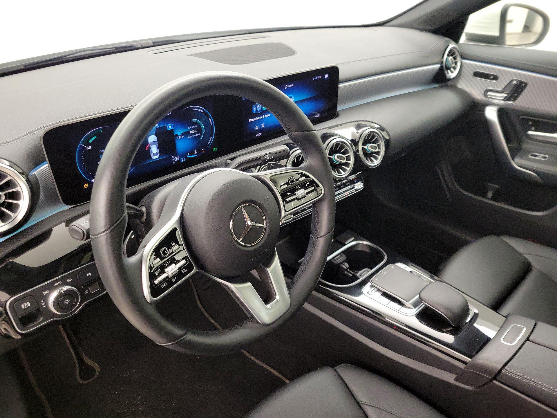 Thumbnail: 2020 Mercedes-Benz CLA - 9