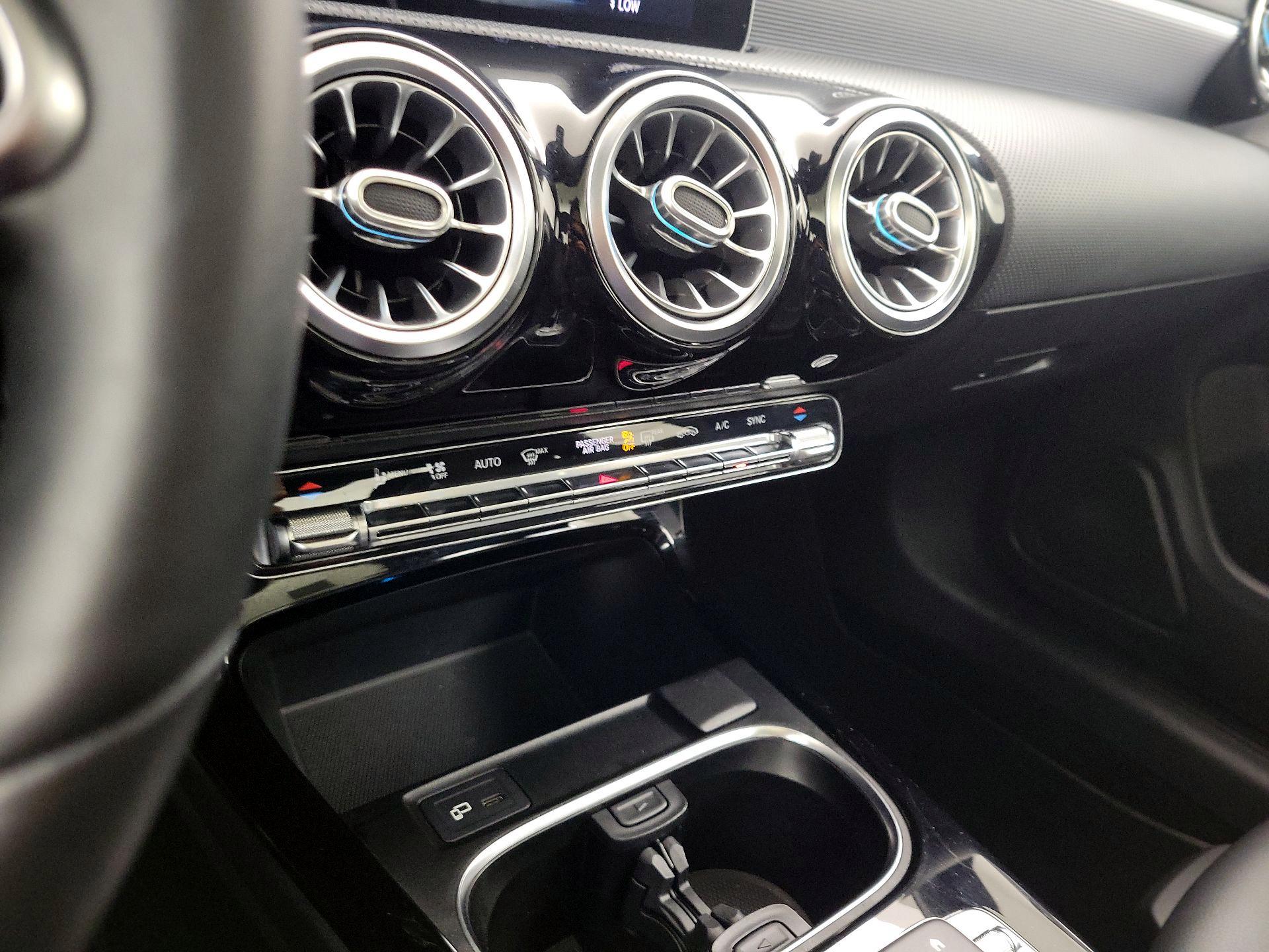Thumbnail: 2020 Mercedes-Benz CLA - 16