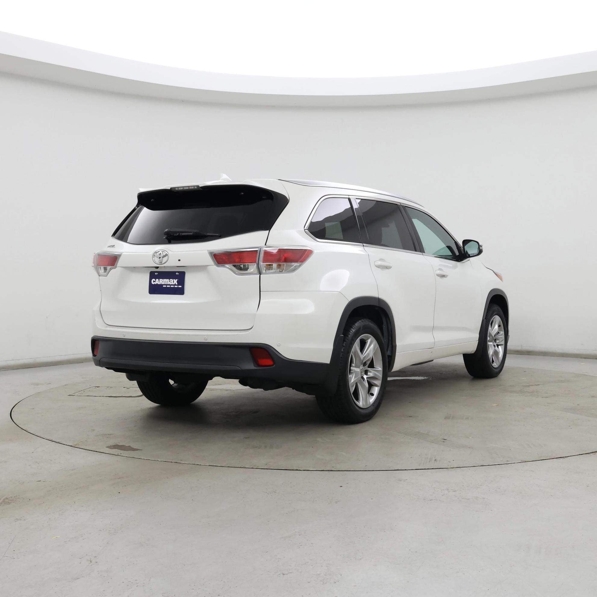 Thumbnail: 2015 Toyota Highlander - 8
