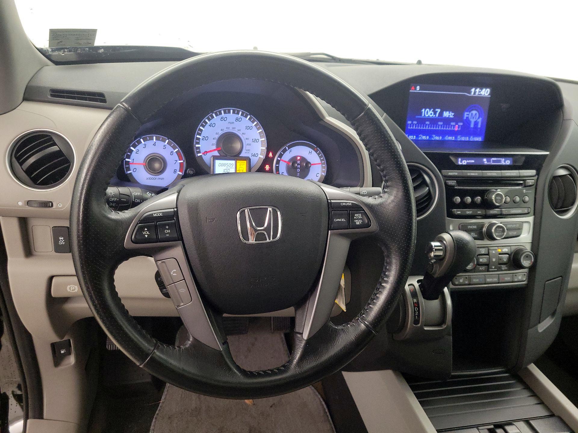 Thumbnail: 2013 Honda Pilot - 10