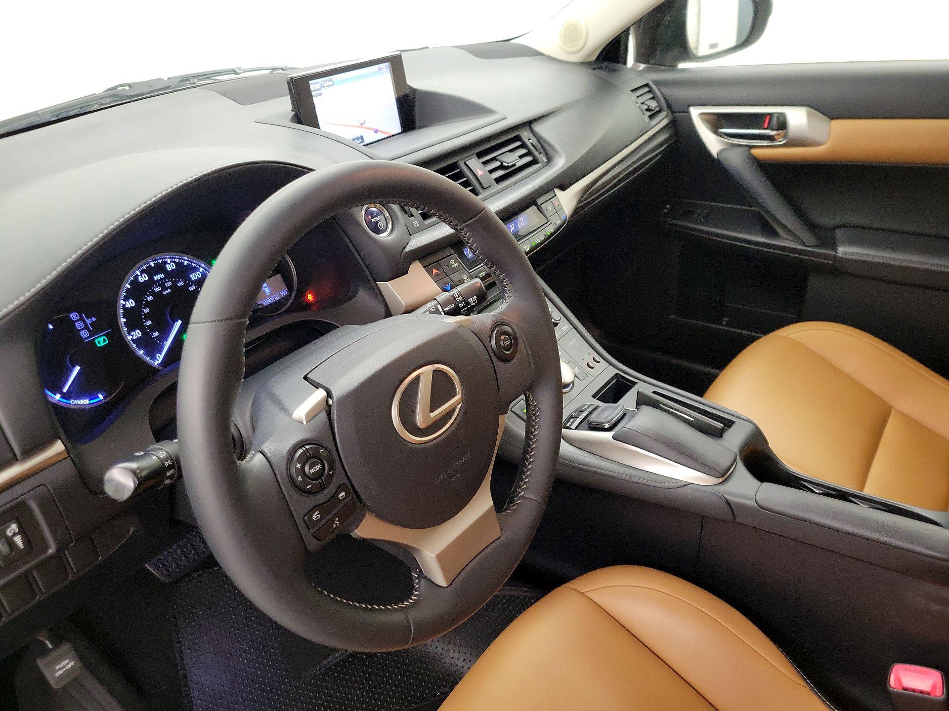 Thumbnail: 2015 Lexus CT - 9
