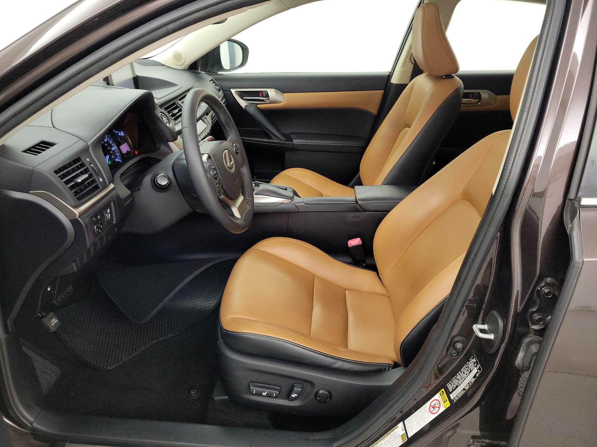 Thumbnail: 2015 Lexus CT - 11