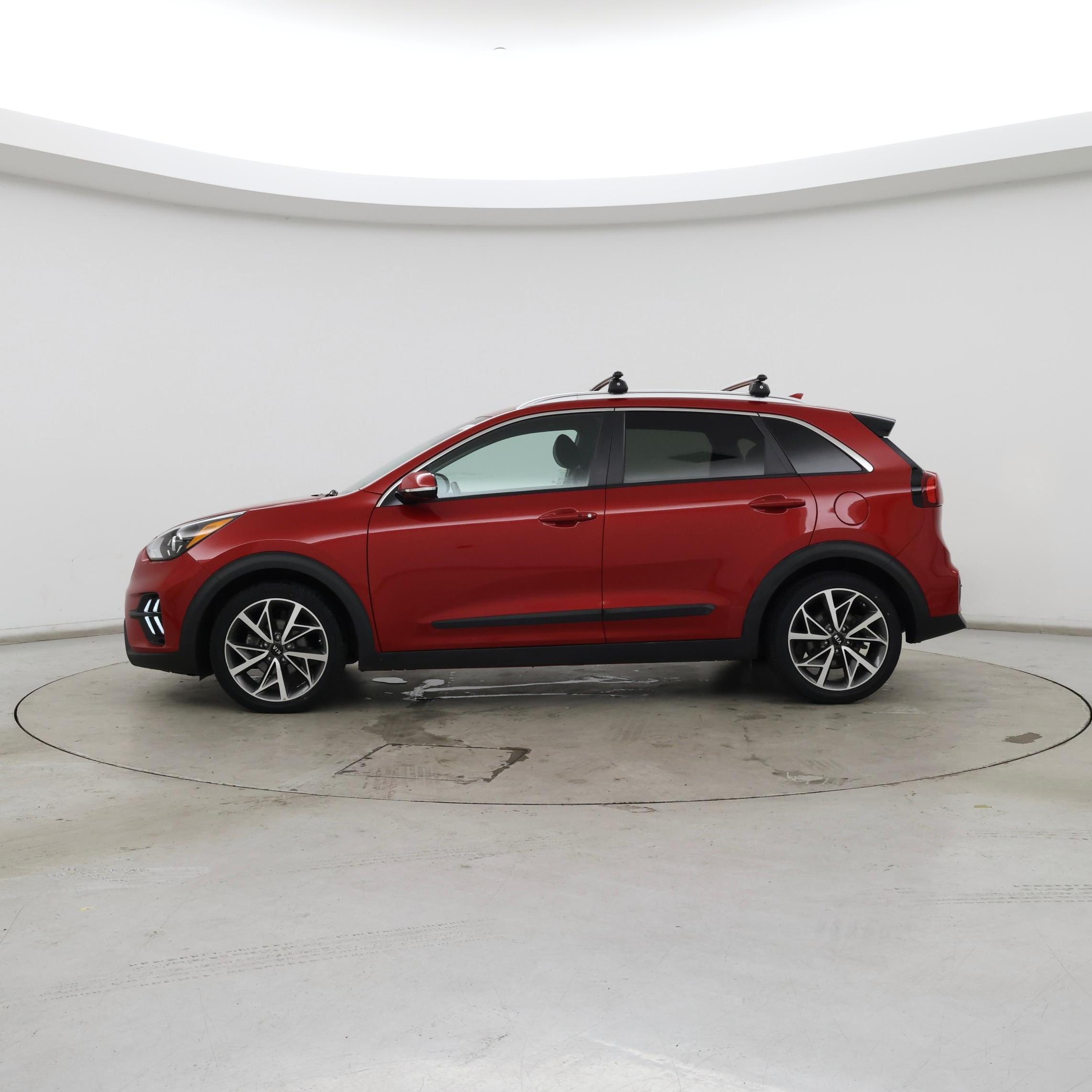 Thumbnail: 2020 Kia Niro - 3