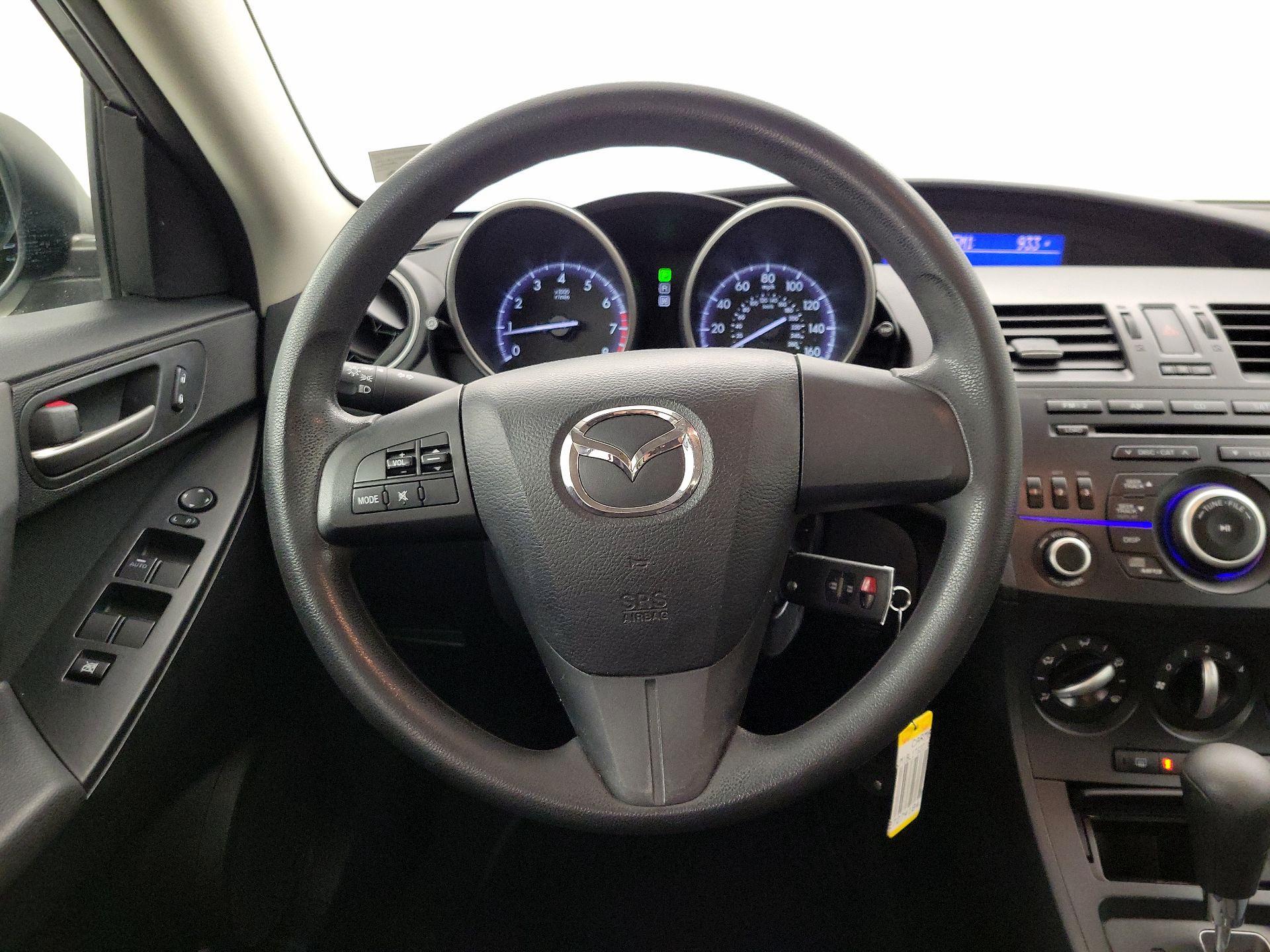 Thumbnail: 2013 Mazda Mazda3 - 10