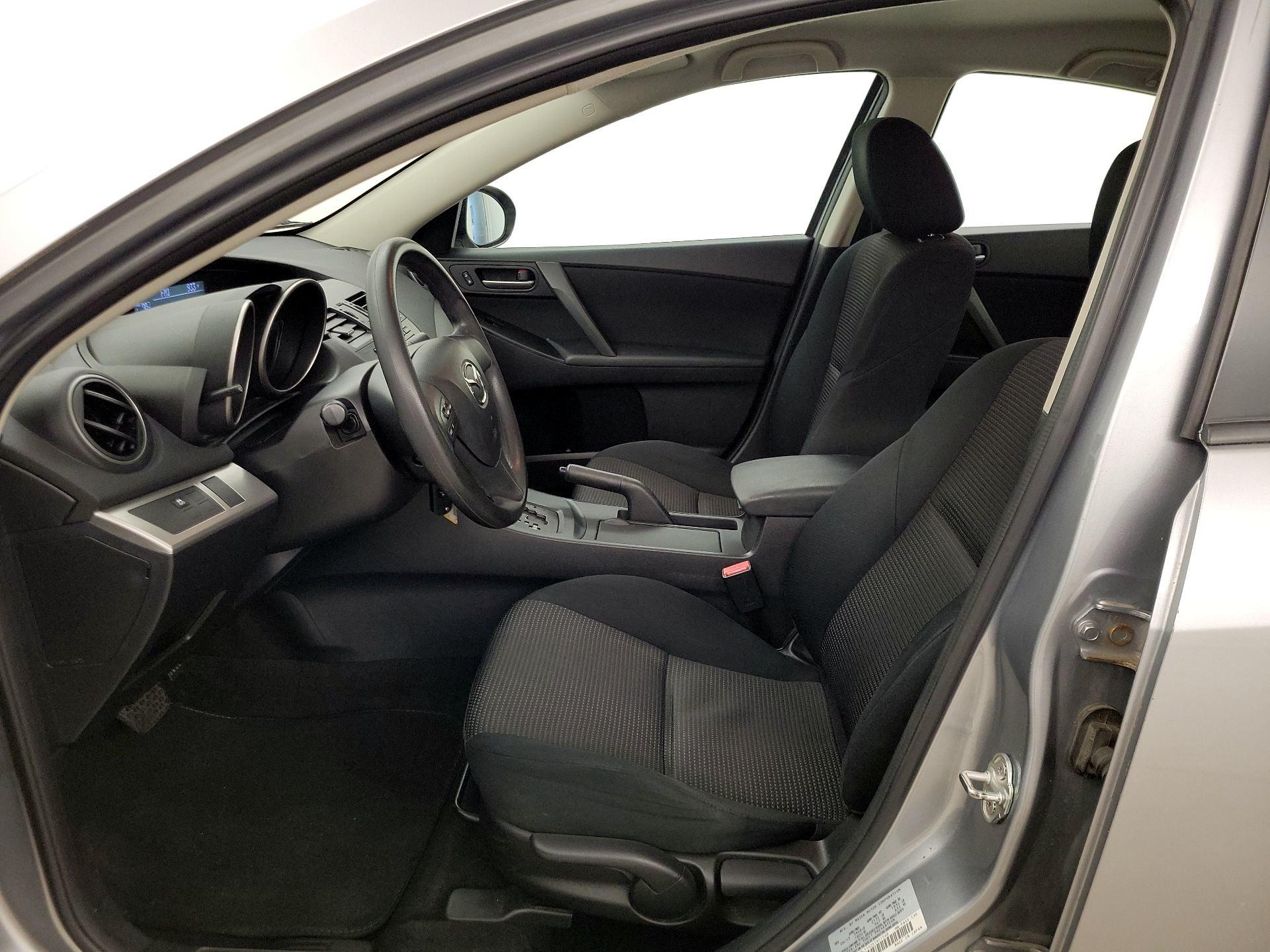 Thumbnail: 2013 Mazda Mazda3 - 11