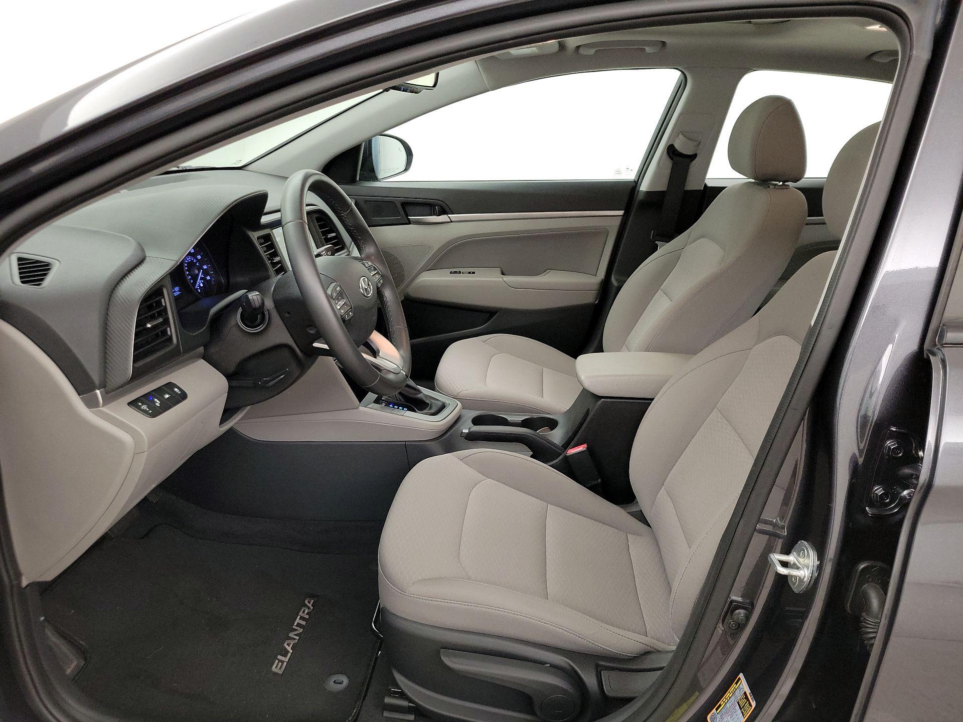 Thumbnail: 2020 Hyundai Elantra - 11