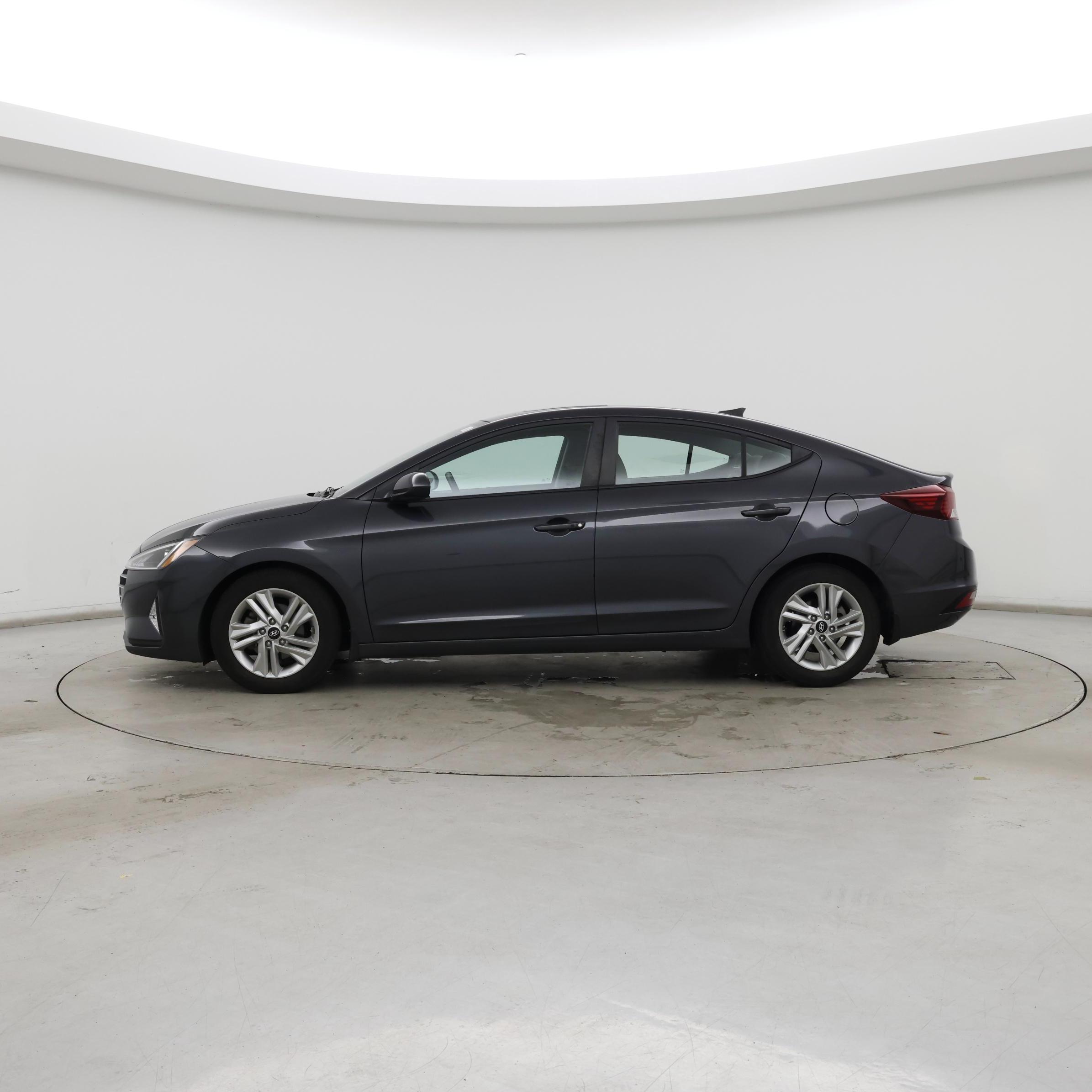 Thumbnail: 2020 Hyundai Elantra - 3