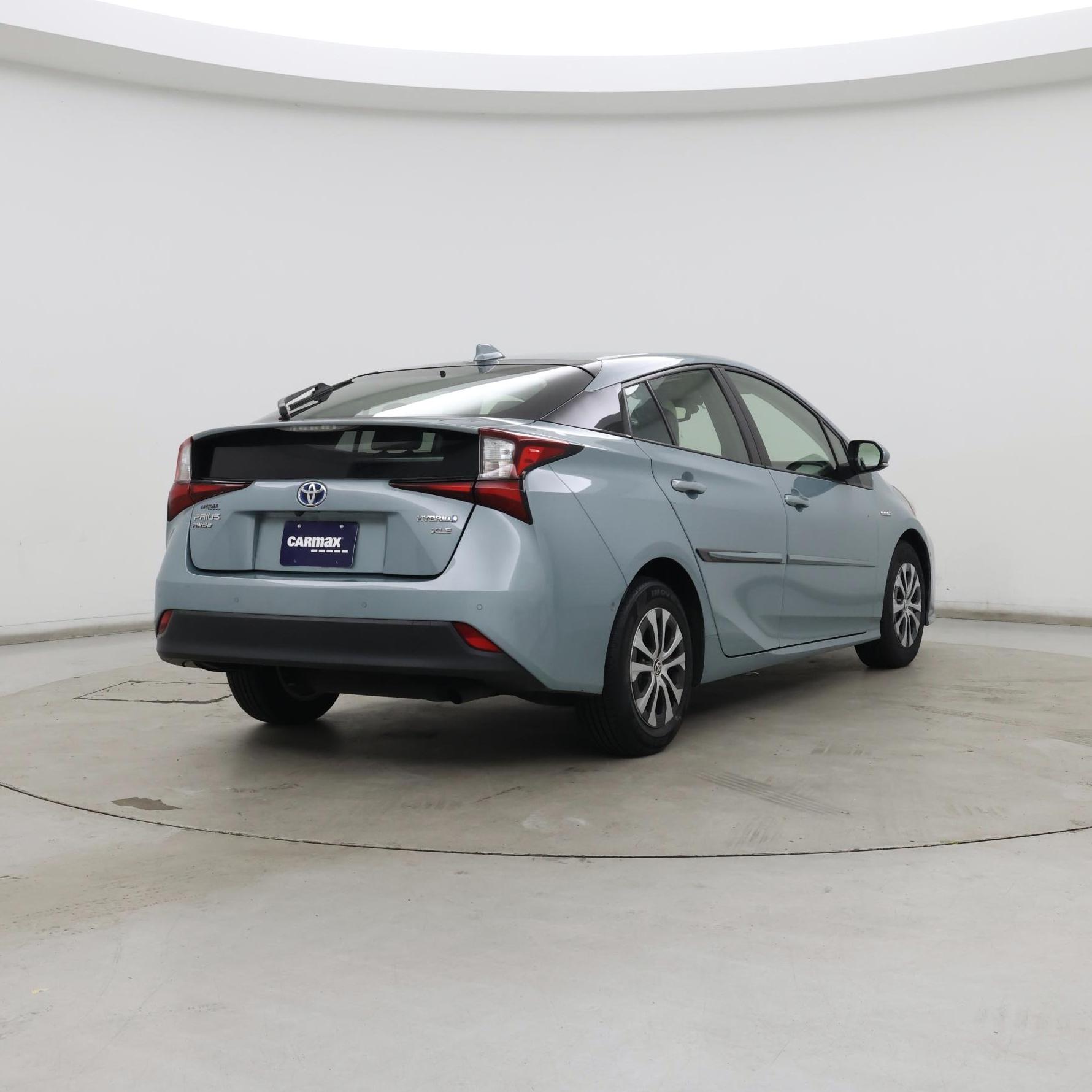 Thumbnail: 2022 Toyota Prius - 8