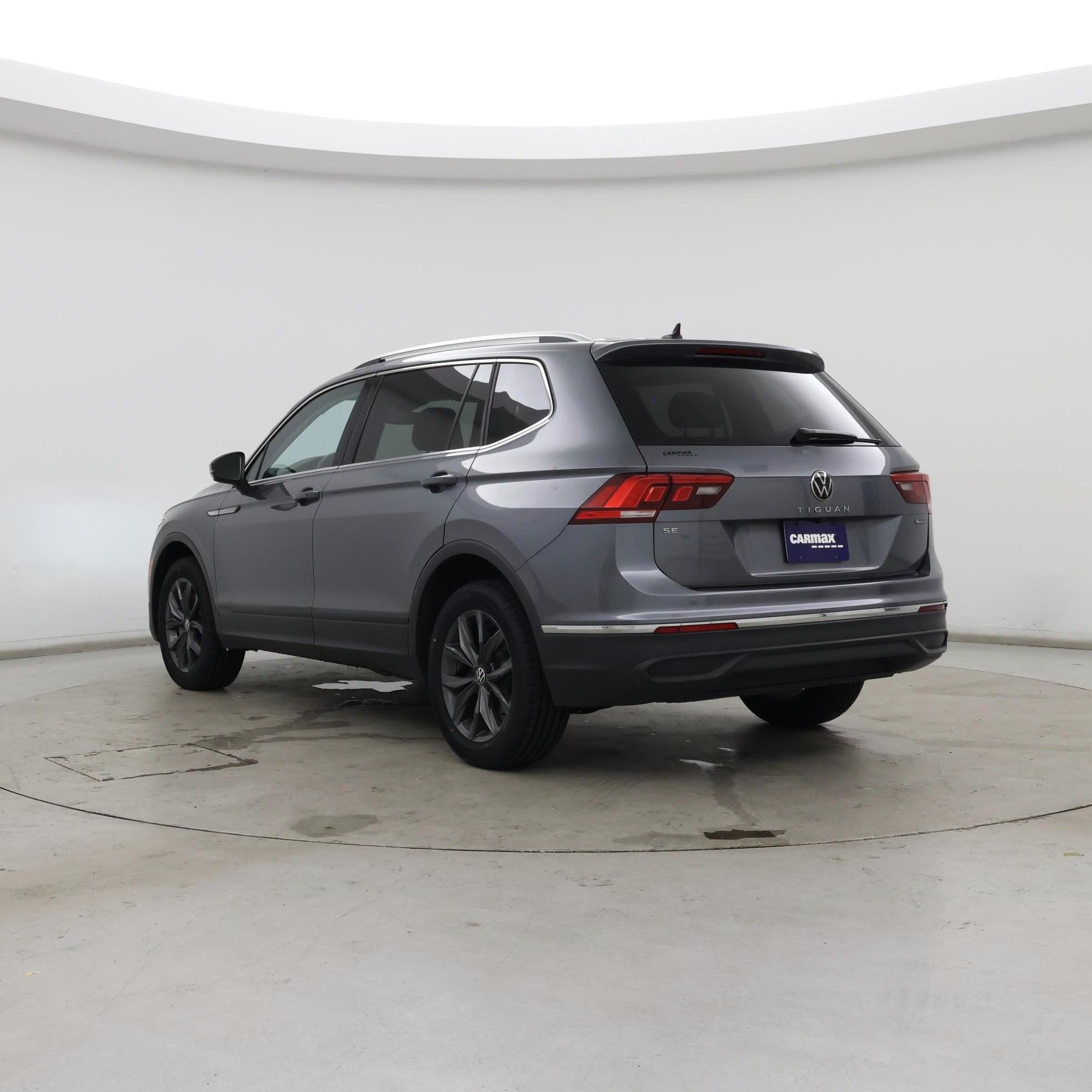 Thumbnail: 2022 Volkswagen Tiguan - 2