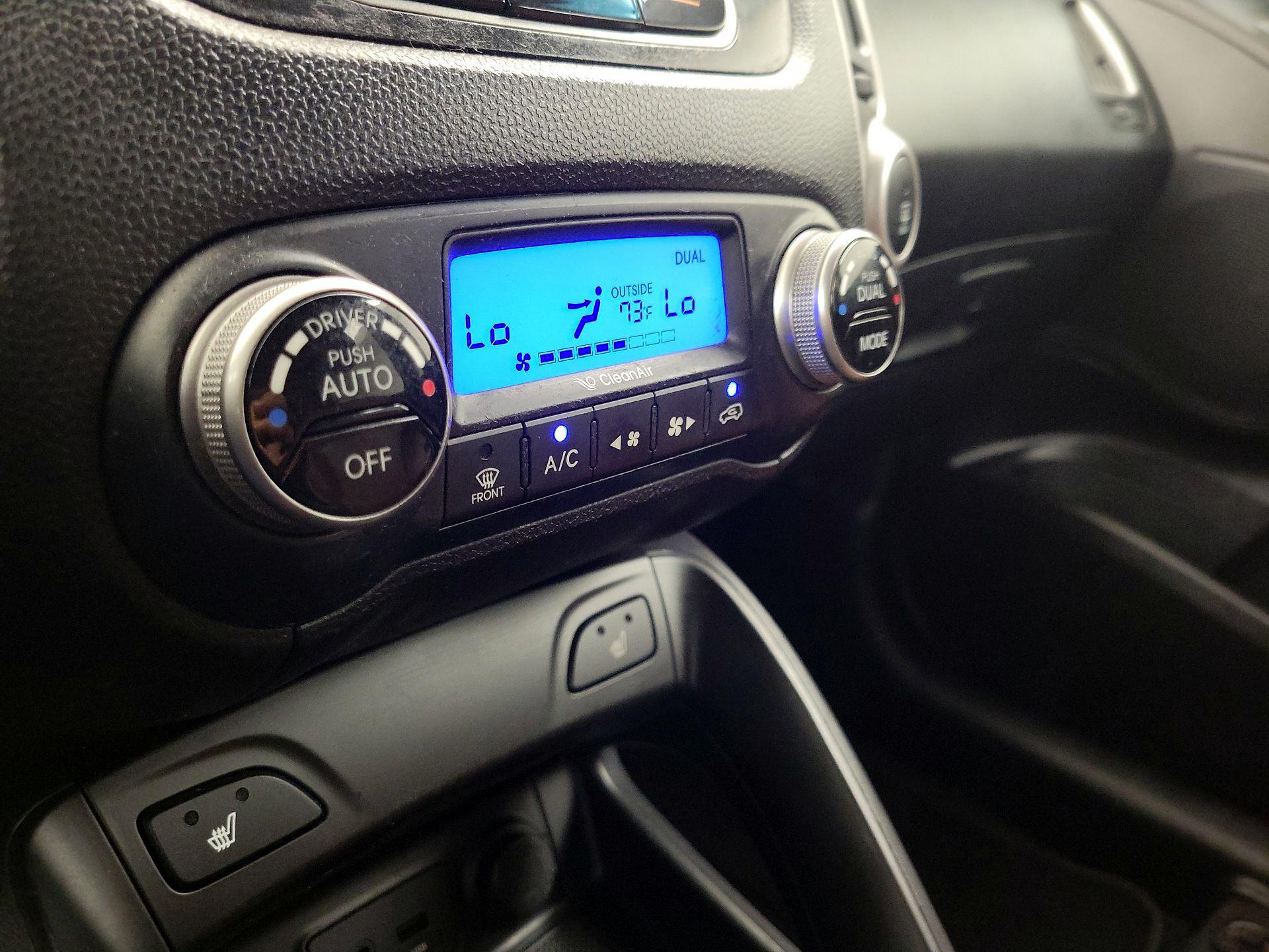 Thumbnail: 2013 Hyundai Tucson - 15
