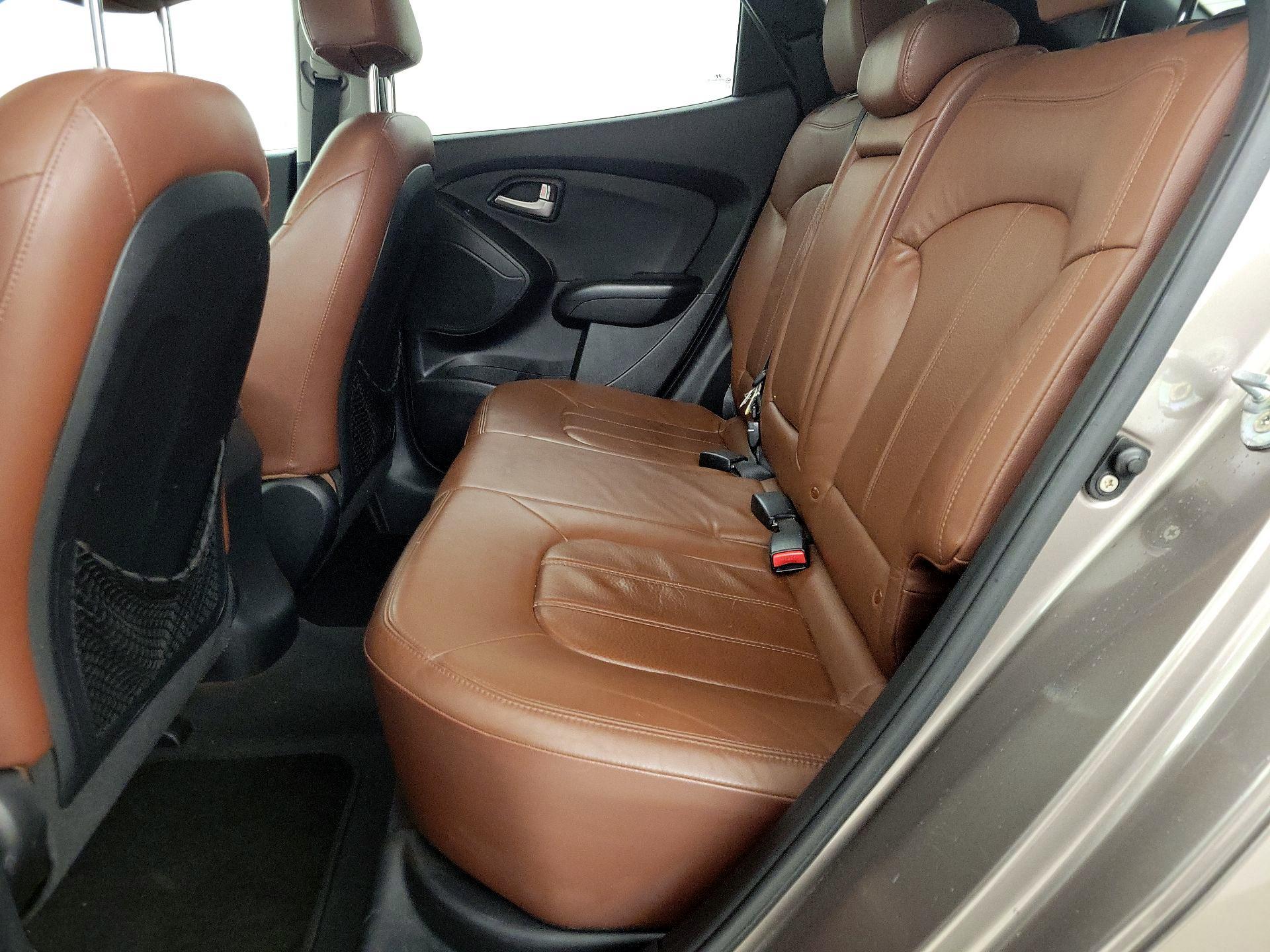 Thumbnail: 2013 Hyundai Tucson - 18