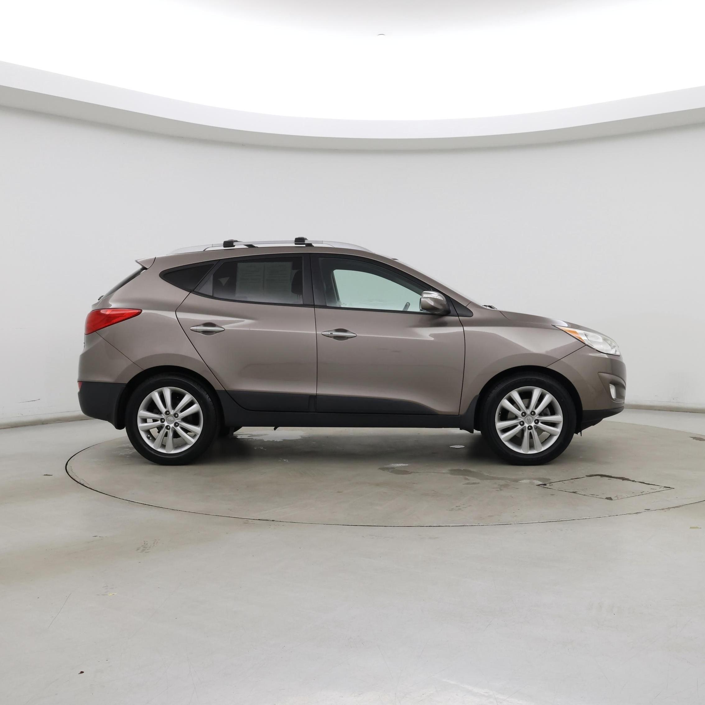 Thumbnail: 2013 Hyundai Tucson - 7