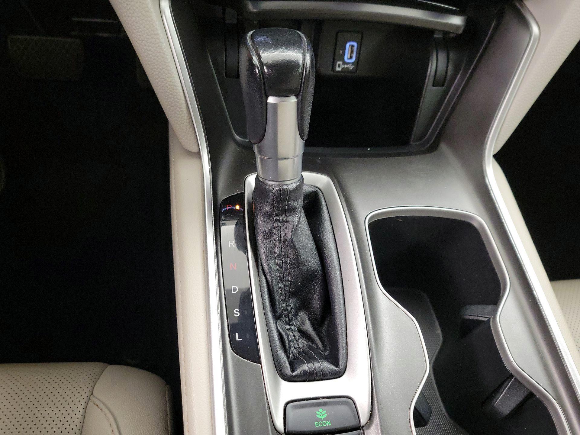 Thumbnail: 2020 Honda Accord - 17