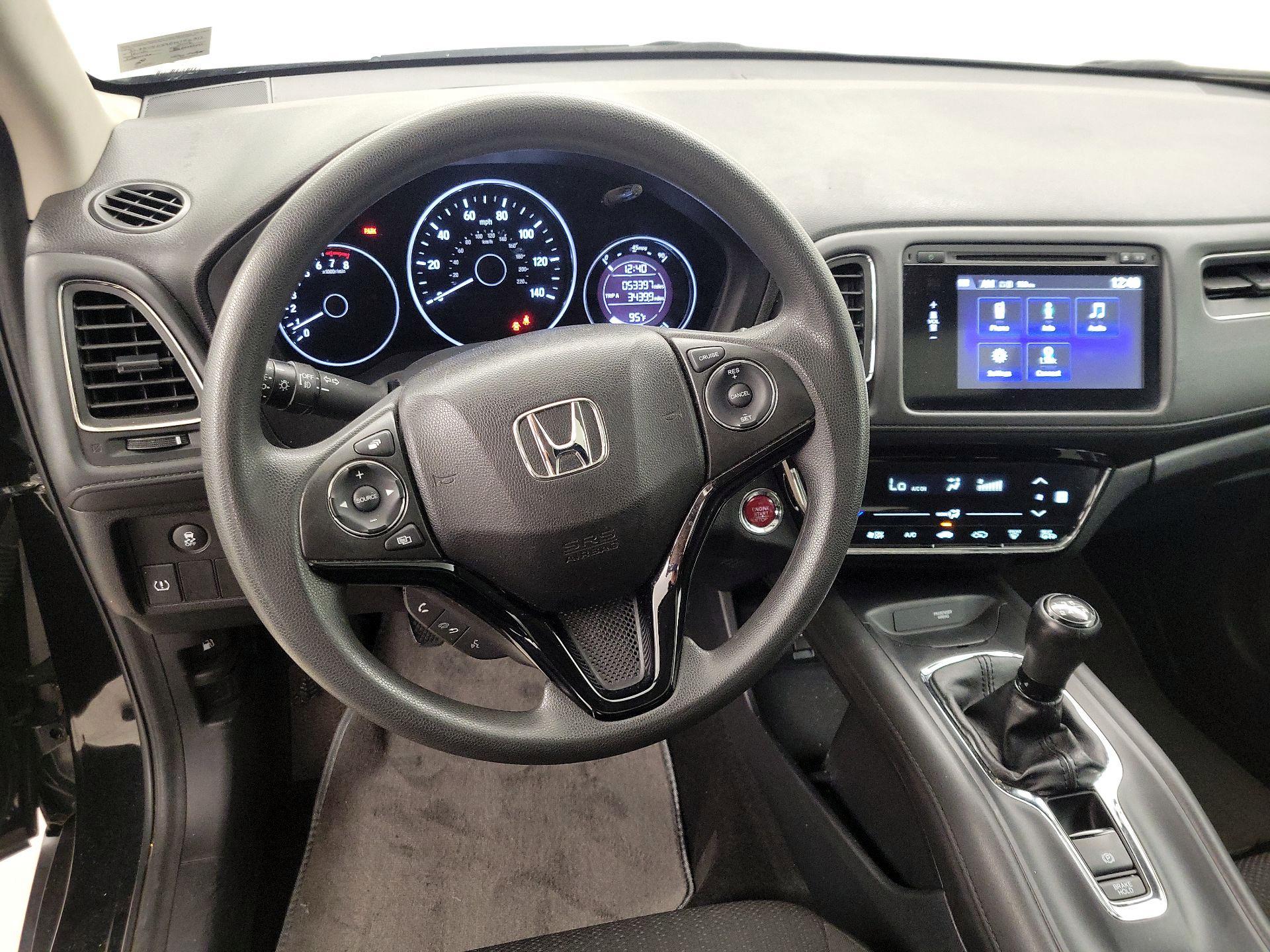 Thumbnail: 2016 Honda HR-V - 10