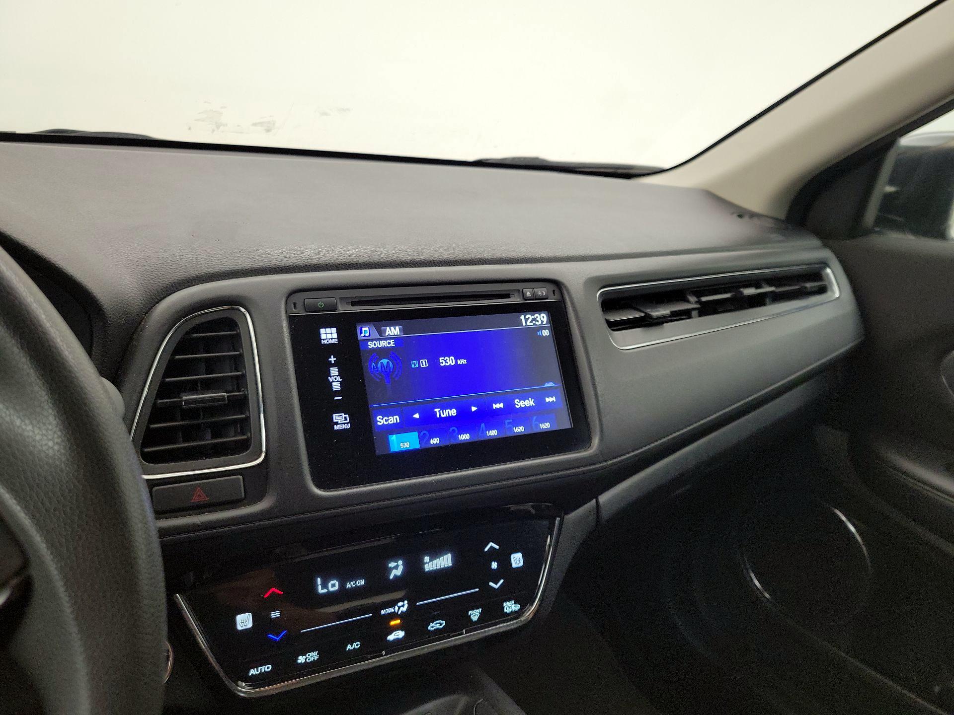 Thumbnail: 2016 Honda HR-V - 15