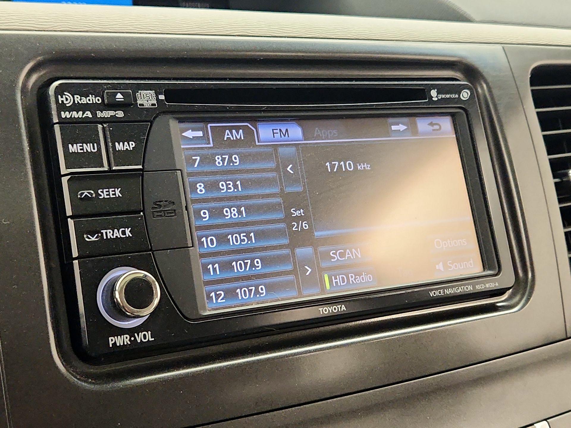 Thumbnail: 2013 Toyota Sienna - 16