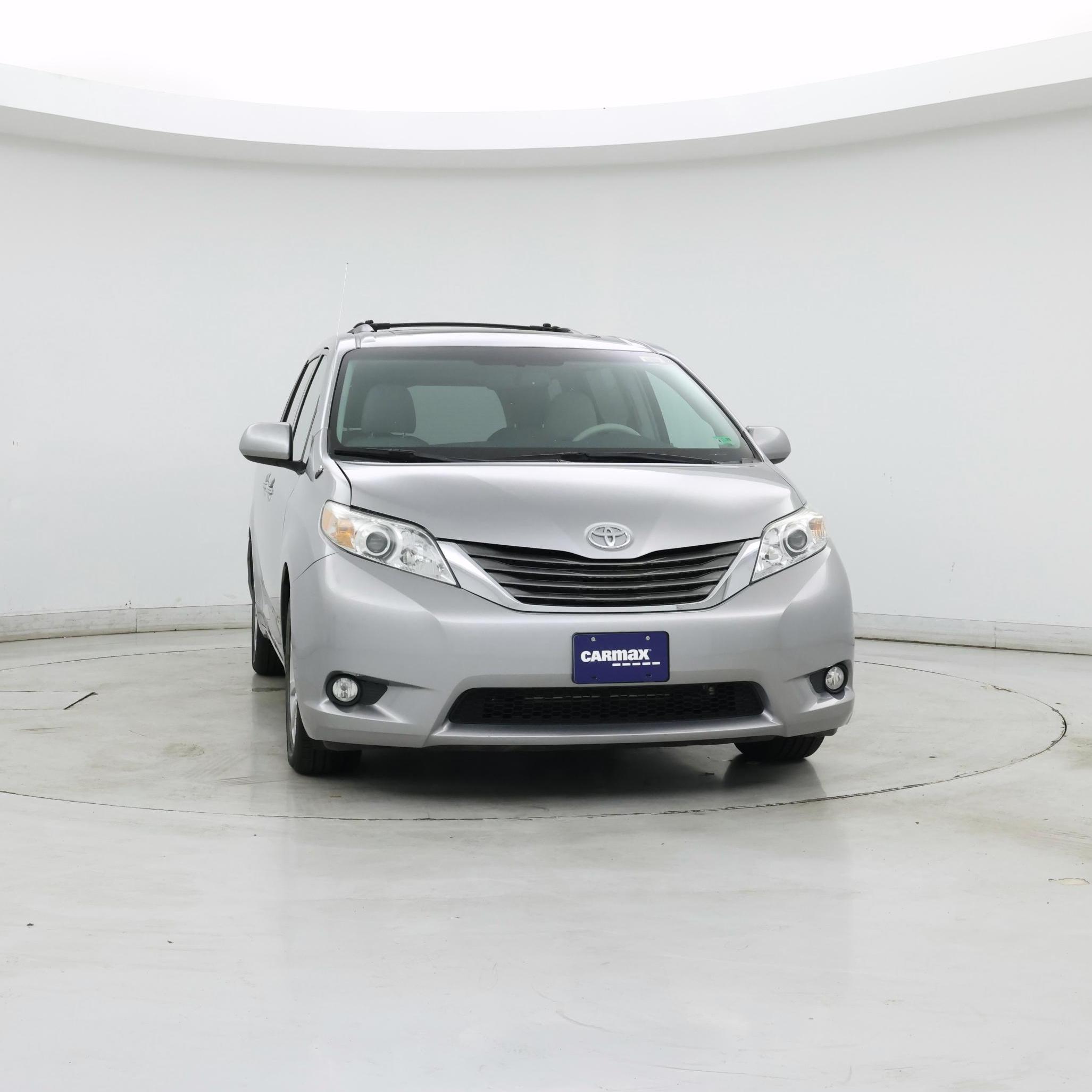 Thumbnail: 2013 Toyota Sienna - 5