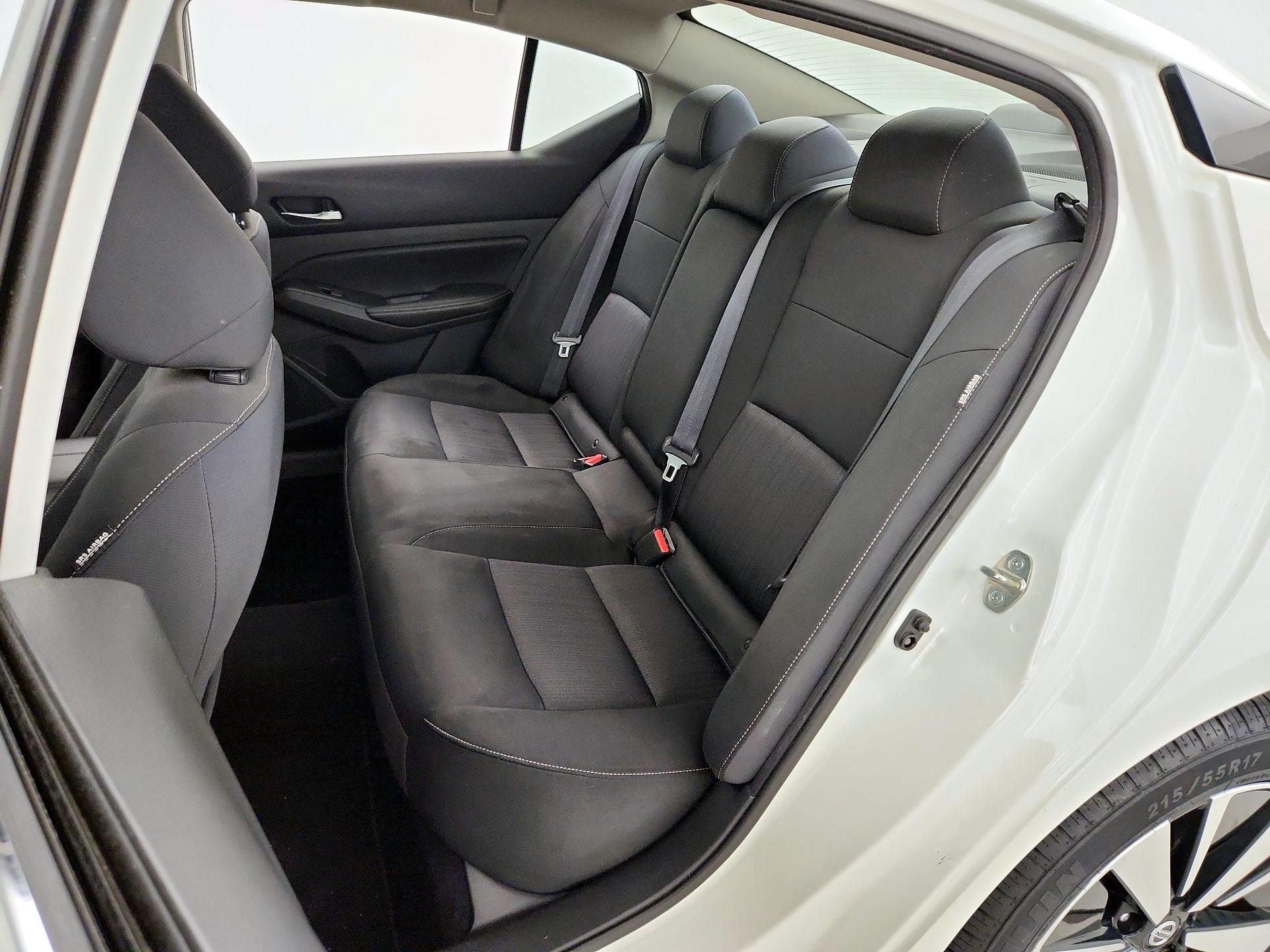 Thumbnail: 2019 Nissan Altima - 20