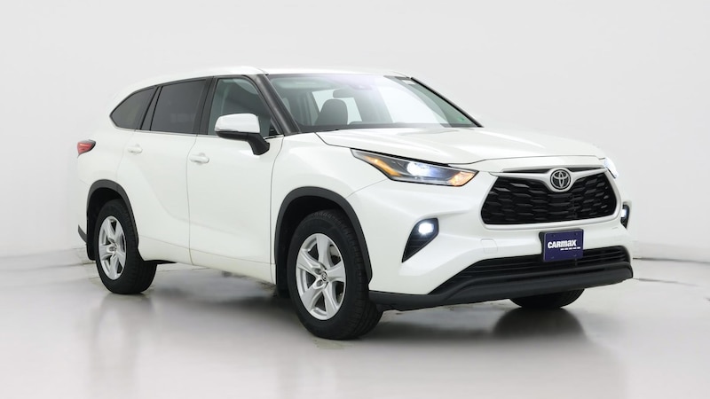 2021 Toyota Highlander LE Hero Image