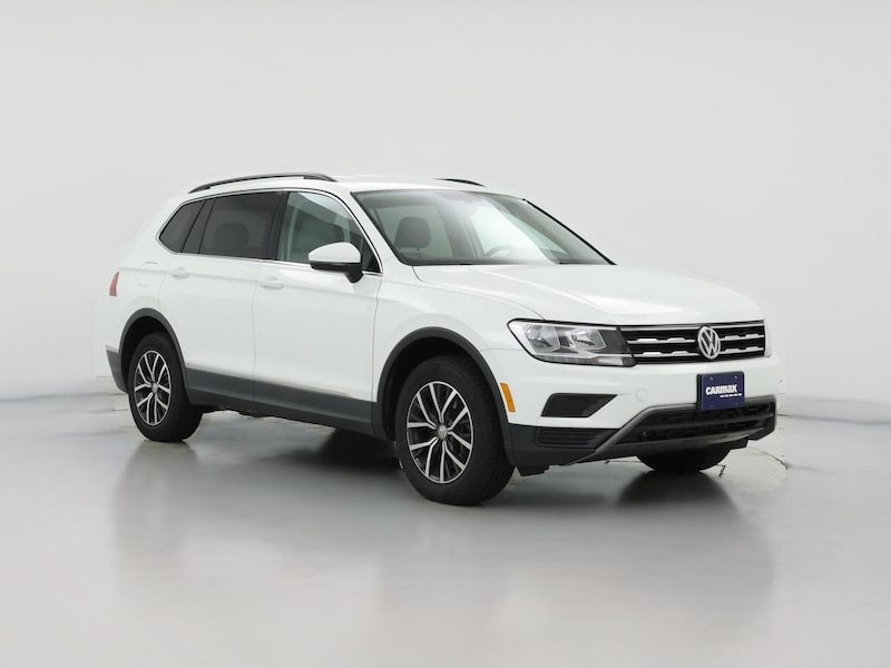 2020 Volkswagen Tiguan SE -
                  Sterling, VA